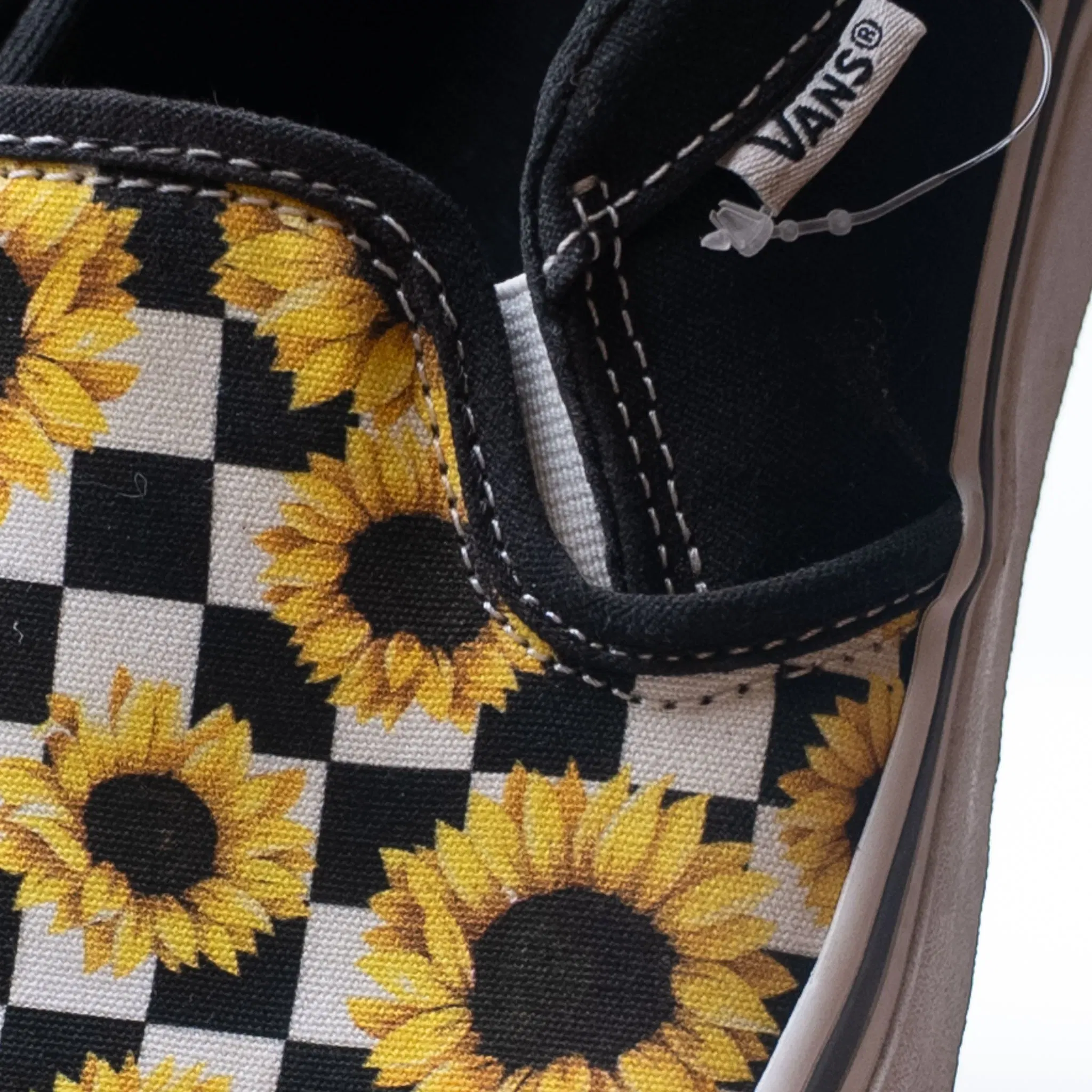 Vans Asher Checker Sunflower Slip-Ons (UK 6.5)
