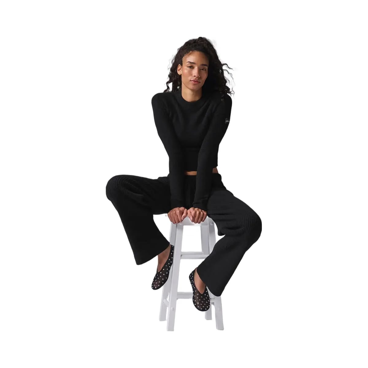 Alo Women's Snuggle Up Sweater Long Sleeve - Black