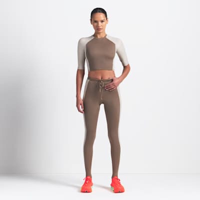 Nike x Skims Shine Padded 1/2-Sleeve Crop Top Truffle Stone