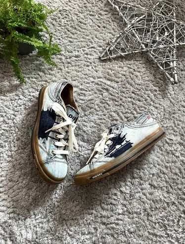 Shop Sneakers, Streetwear & Apparel