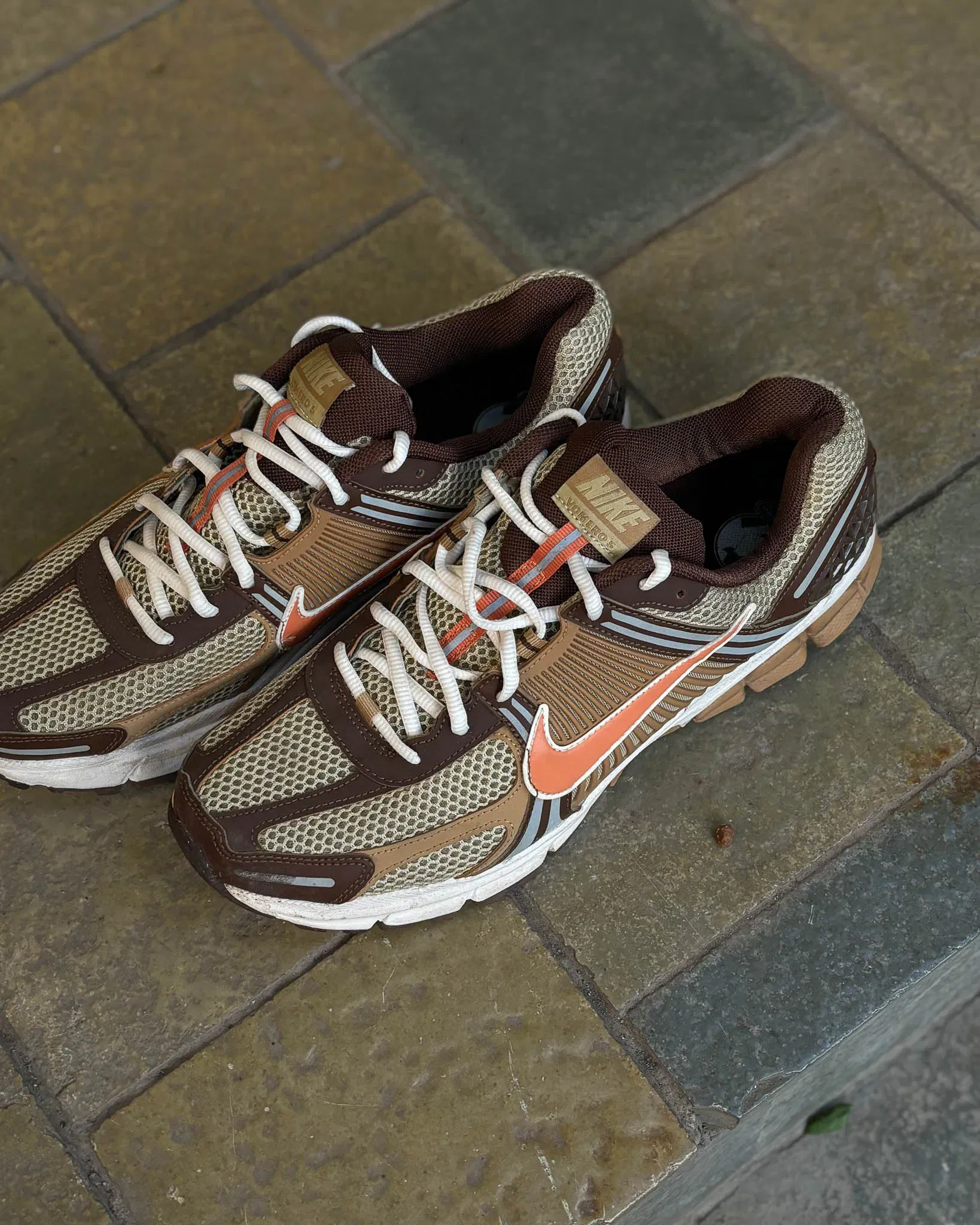 Nike Zoom Vomero 5 Wheat Grass Cacao Wow (UK 10)