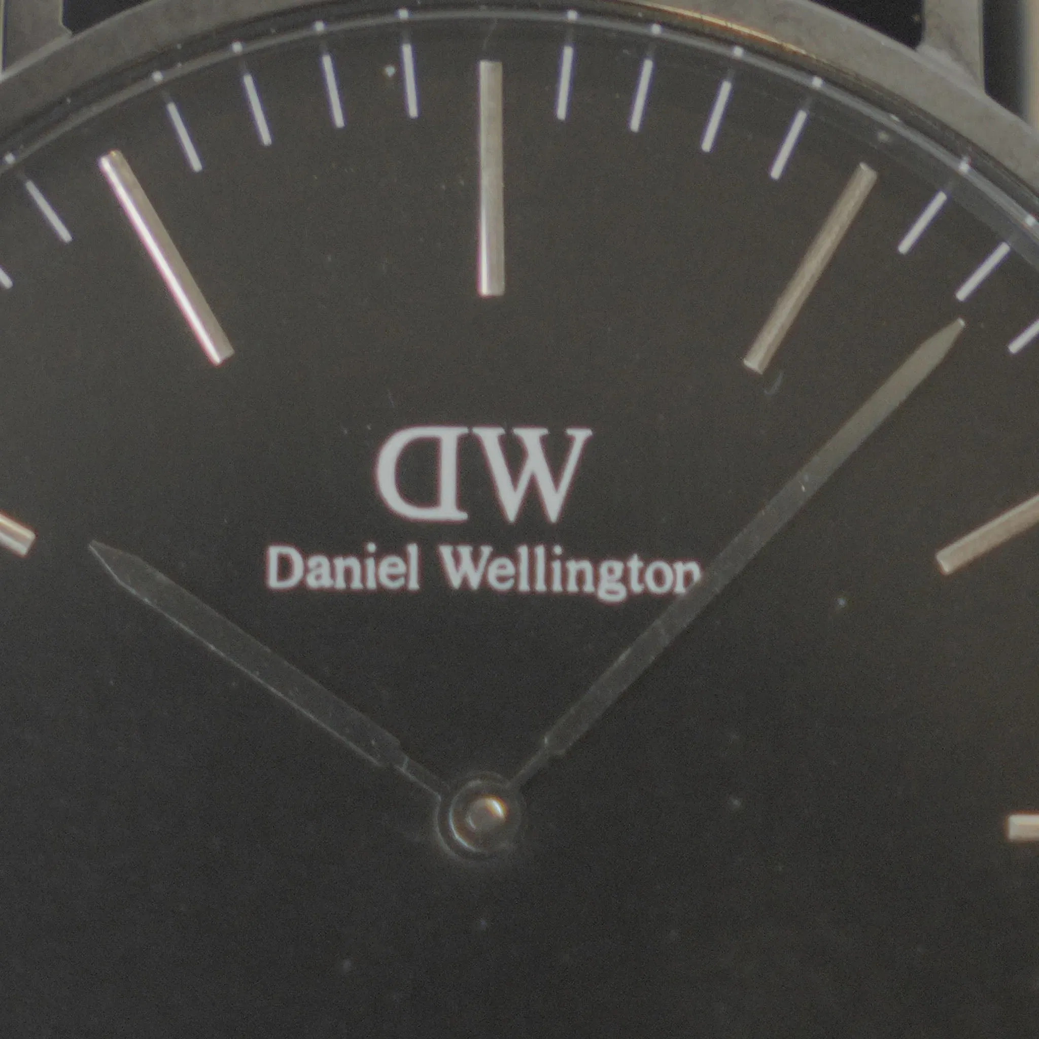 Daniel Wellington Classic Analog Black Dial Watch (One Size)