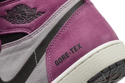 Air Jordan 1 GORE-TEX Light Berry
