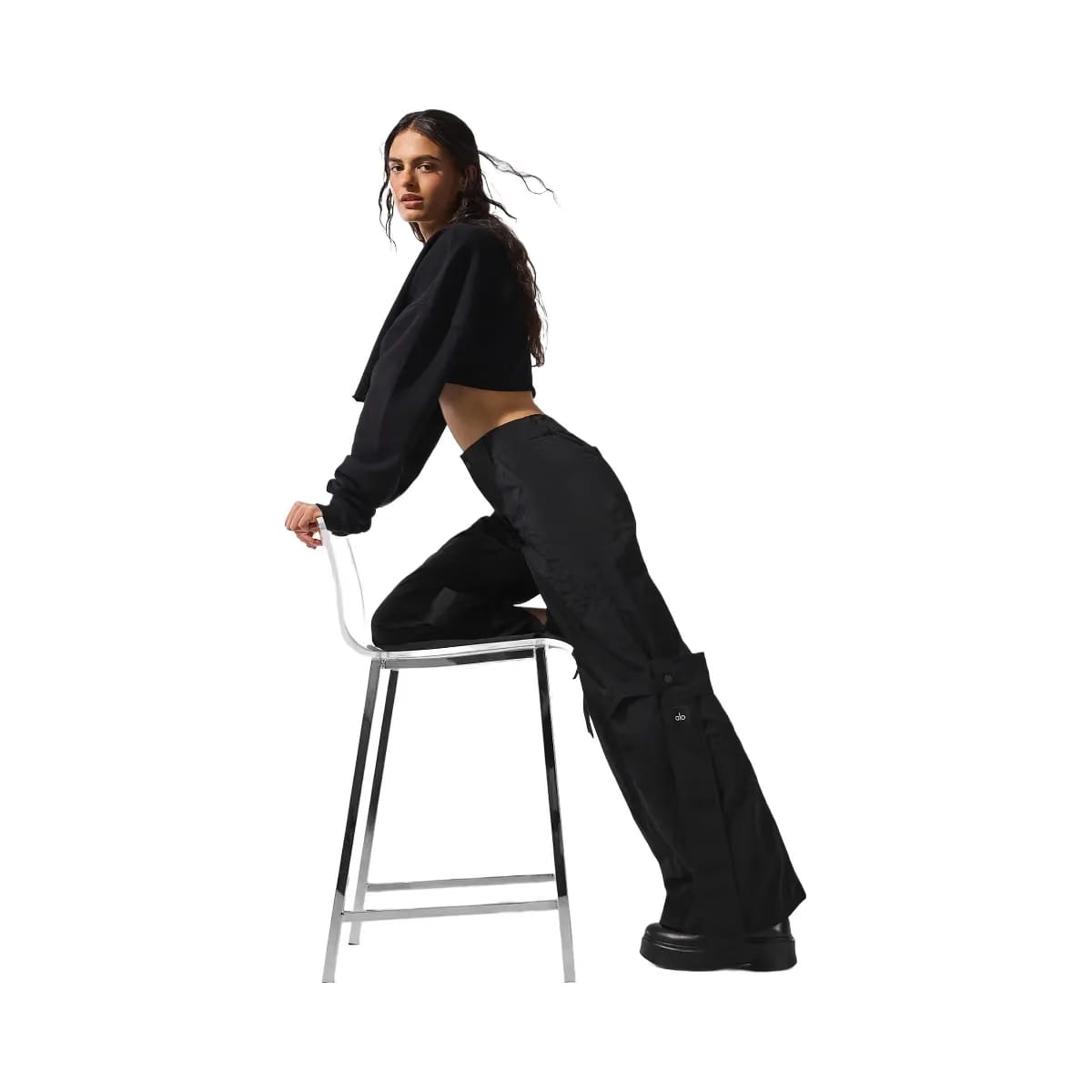 Alo Women's Extreme Cropped Pullover - Black