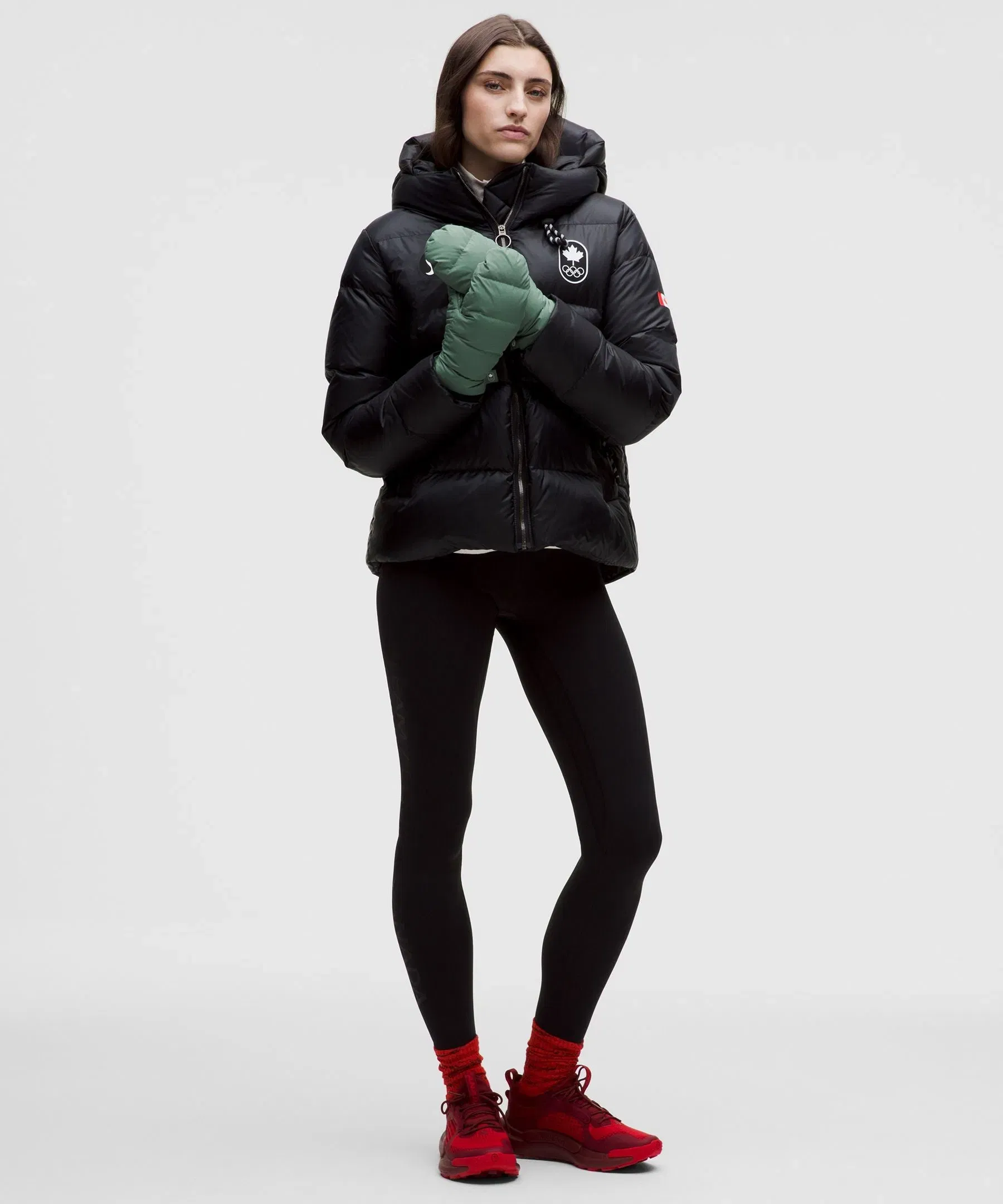 Lululemon Team Canada Wunder Puff Mittens *COC Logo