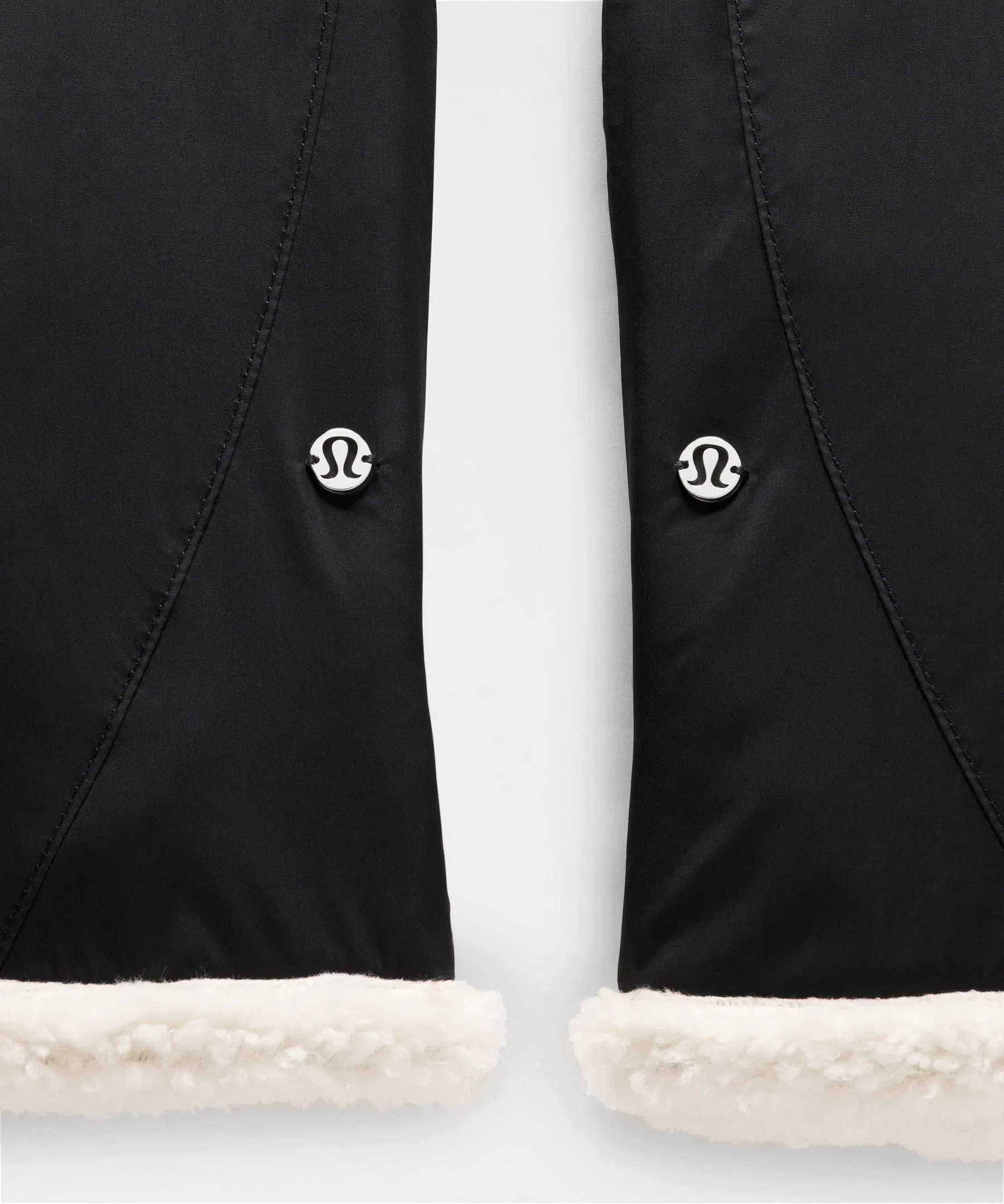 Lululemon Boucle Fleece Lined Mittens
