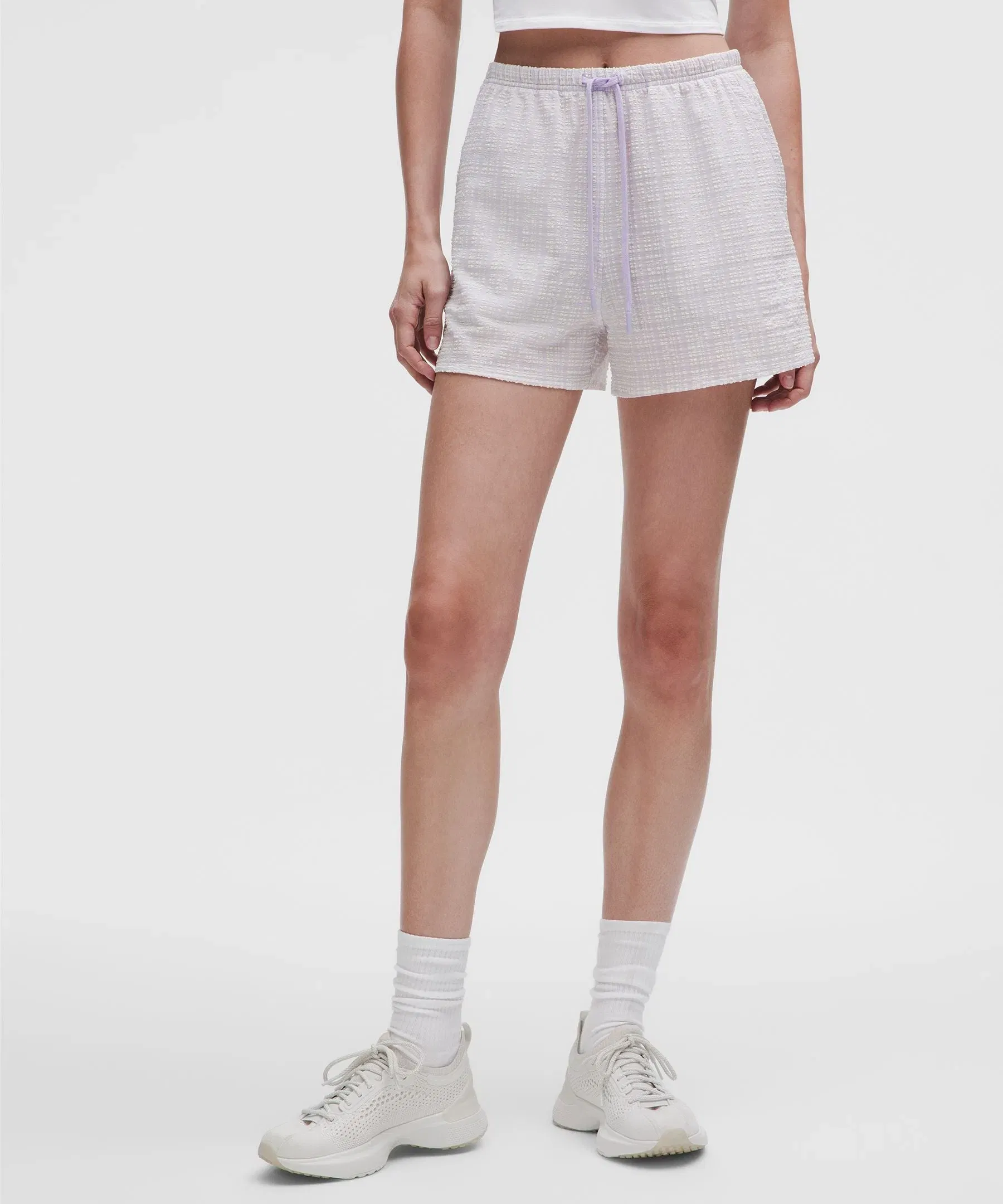 Lululemon Women's Seersucker Check Mid-Rise Pull-On Shorts 3"