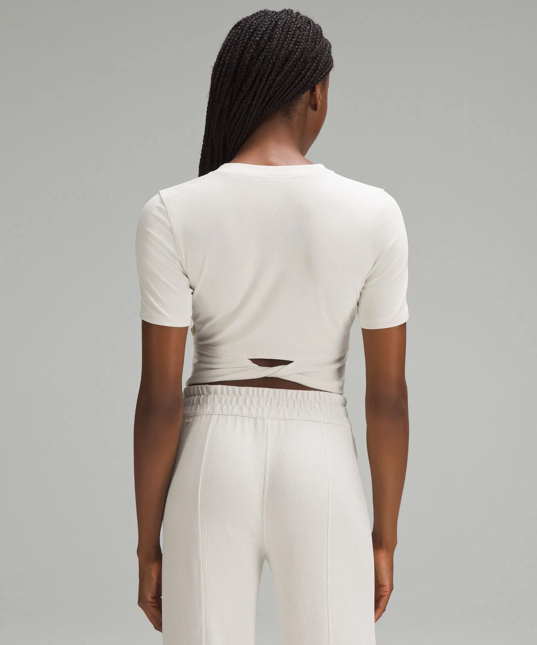 Lululemon Women's Twist-Back Ribbed Shorts-Sleeve Shirt