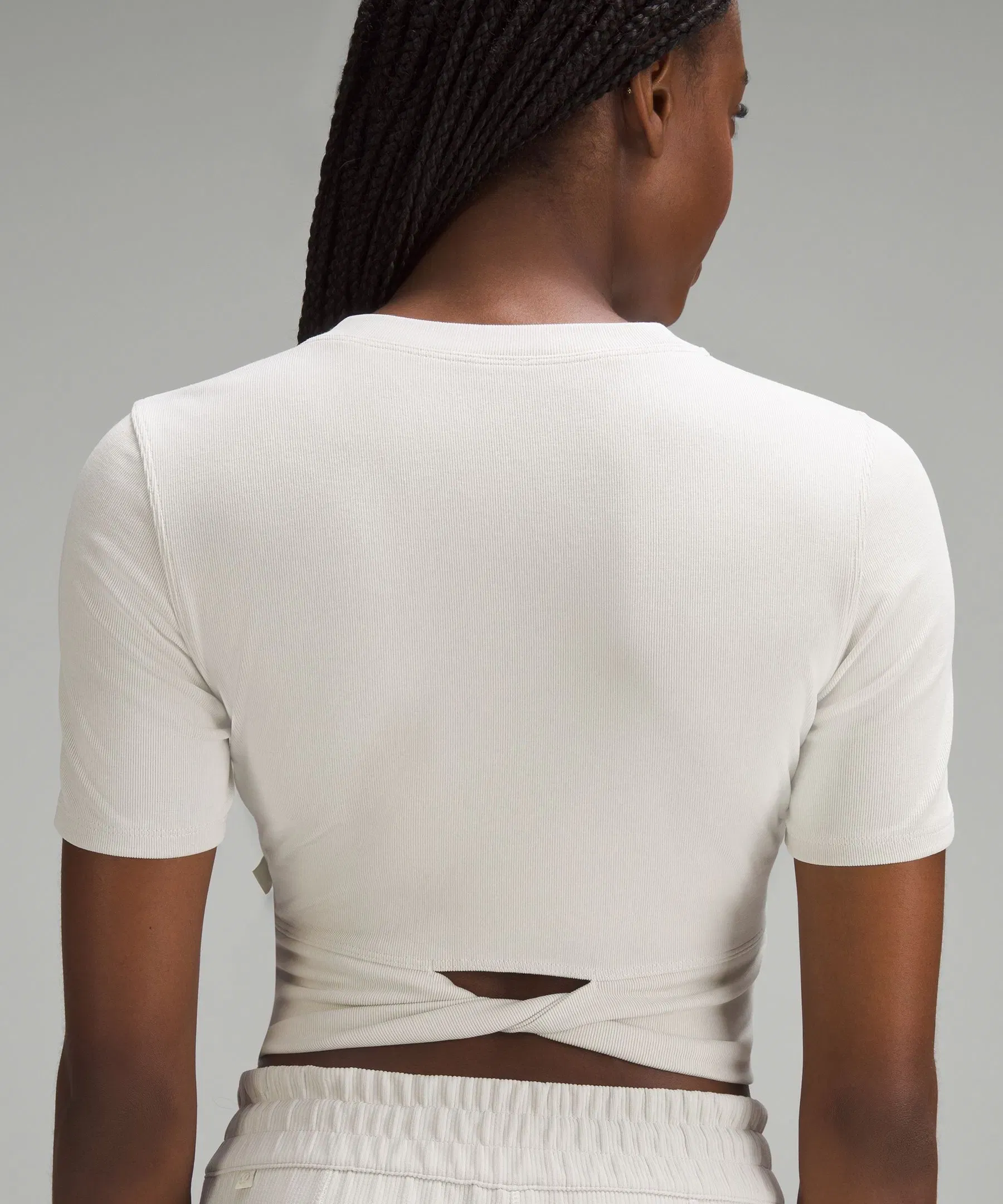 Lululemon Women's Twist-Back Ribbed Shorts-Sleeve Shirt
