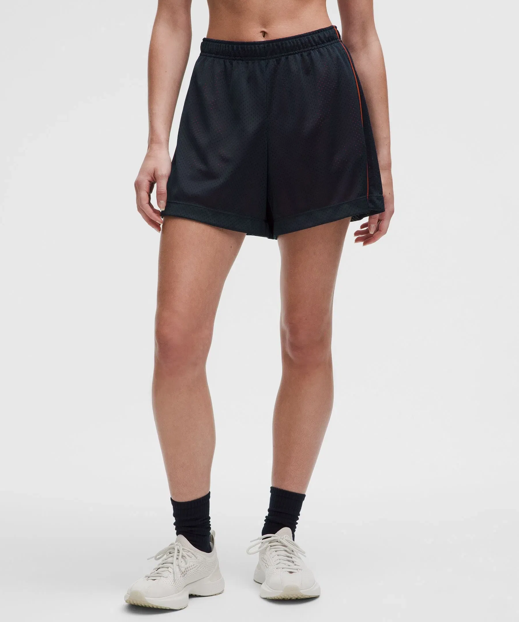 Lululemon Women's Double-Layered Mesh Mid-Rise Shorts 5"