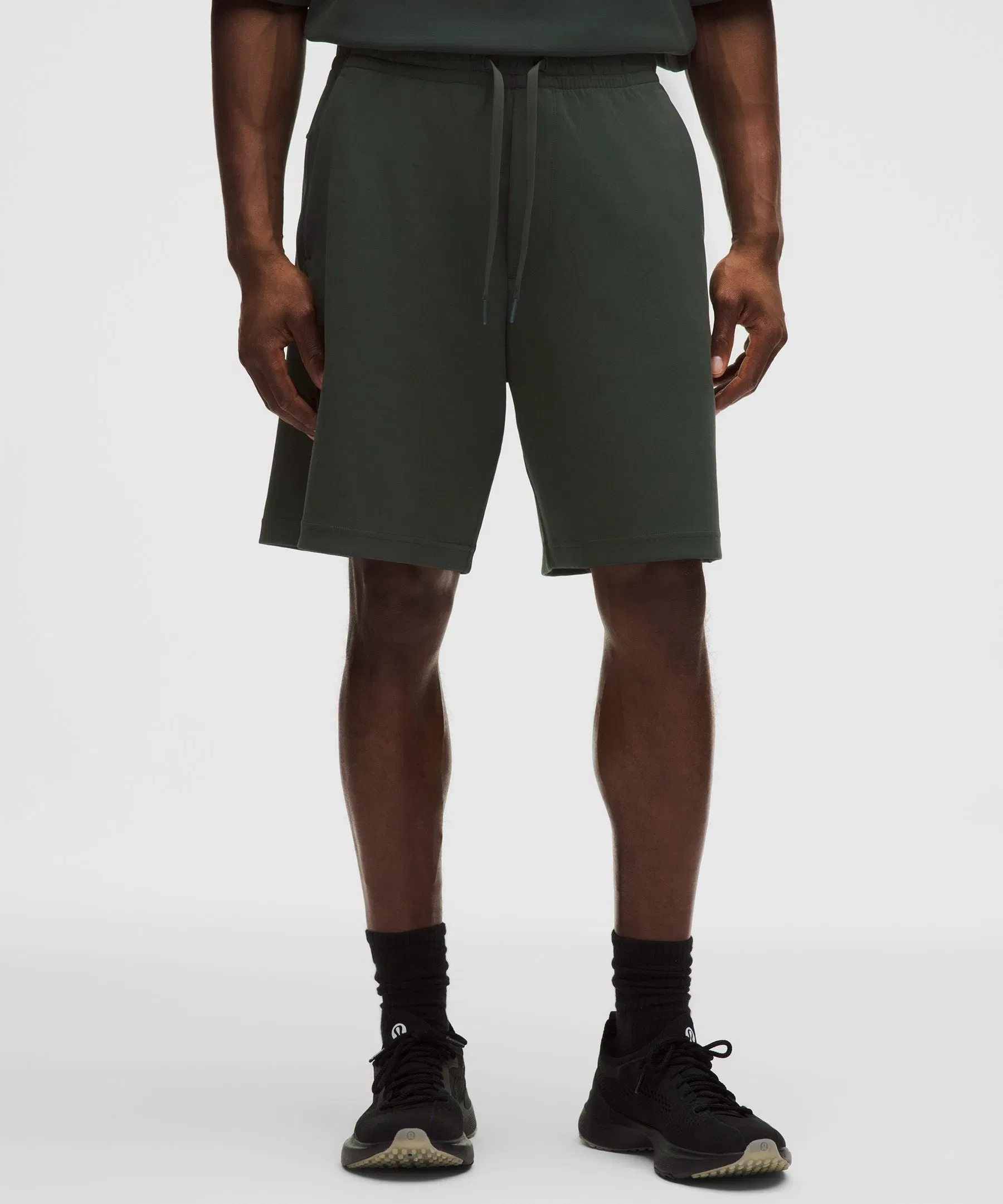 Lululemon Grand Standard Shorts 8"