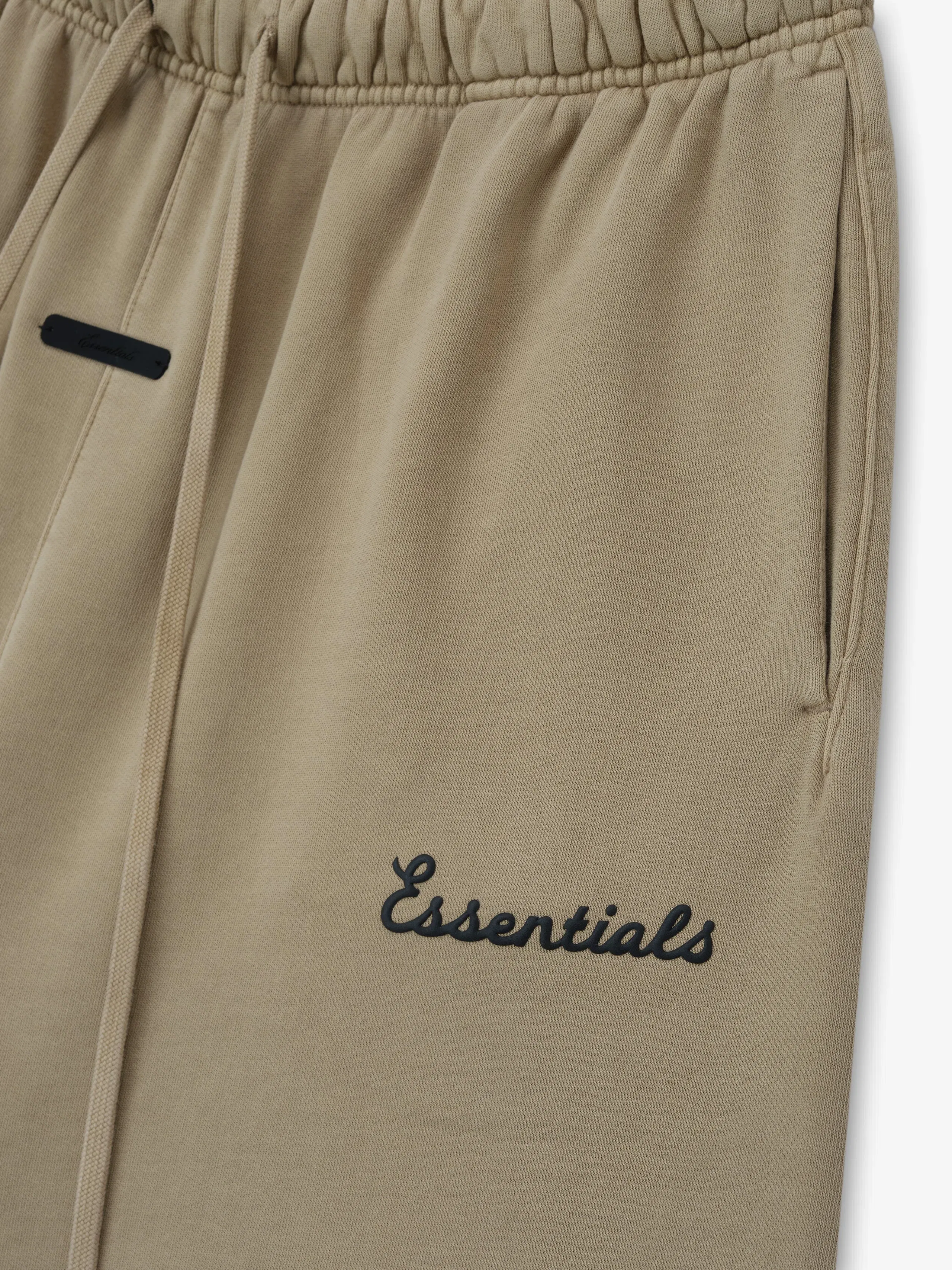 Essentials Training Classic Fit Shorts Faded Dune