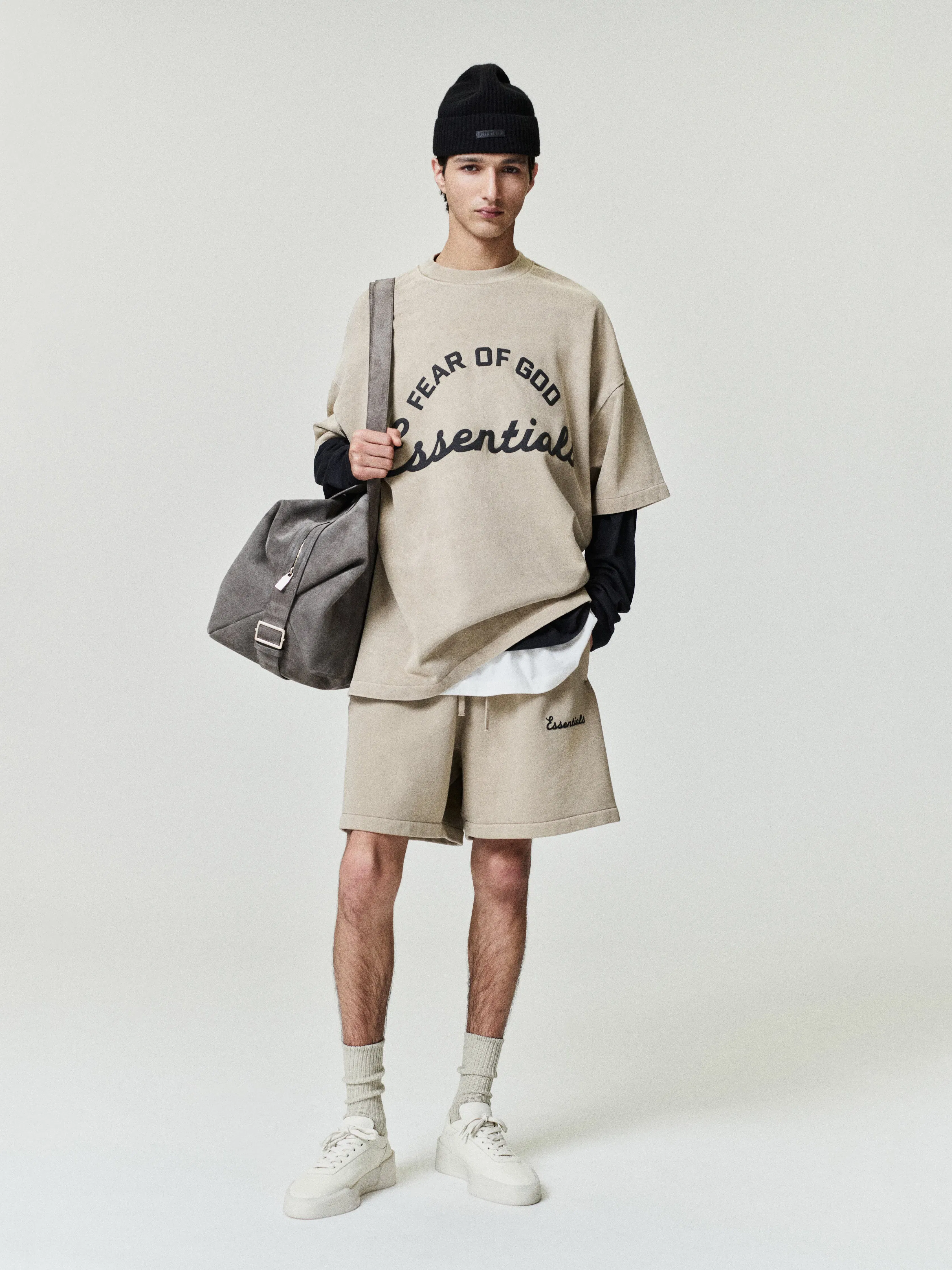 Essentials Training Classic Fit Shorts Faded Dune