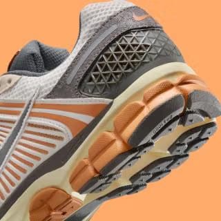 Nike Zoom Vomero 5 Copper Moon