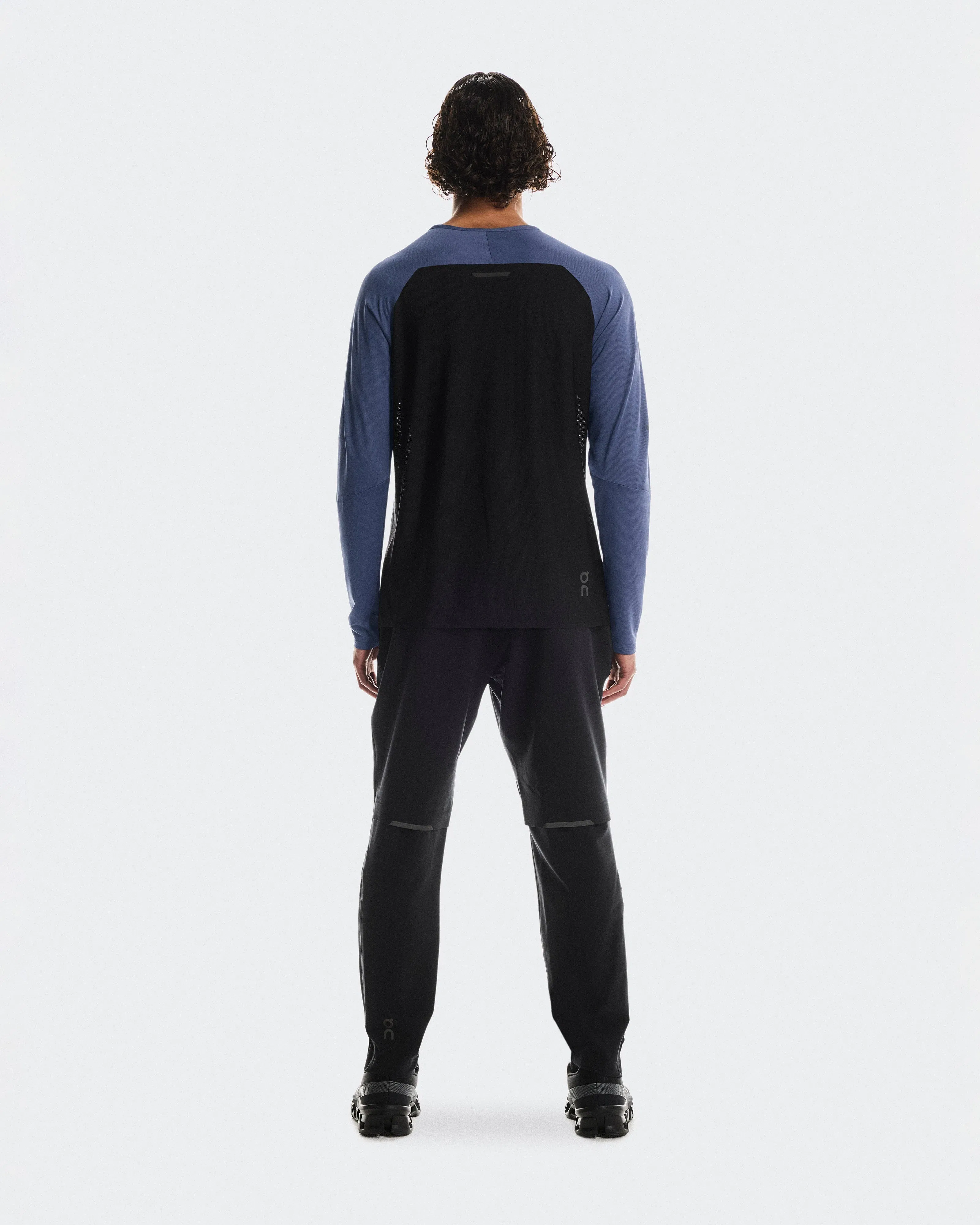 On Performance Long-T Acai Black