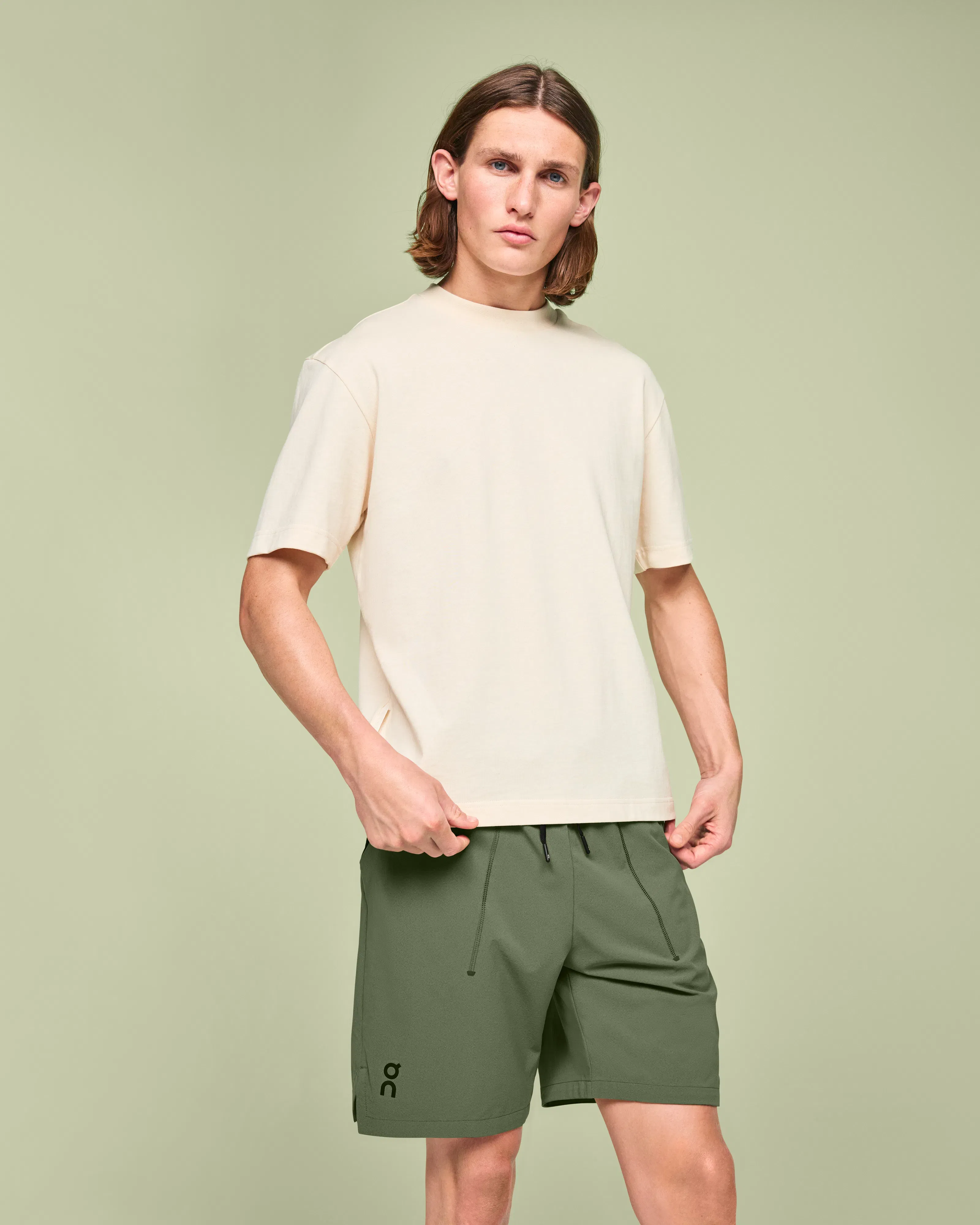 On Focus Shorts Taiga Black