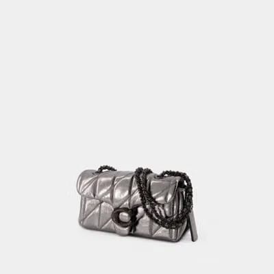 Coach Tabby 20 Shoulder Bag Ivory