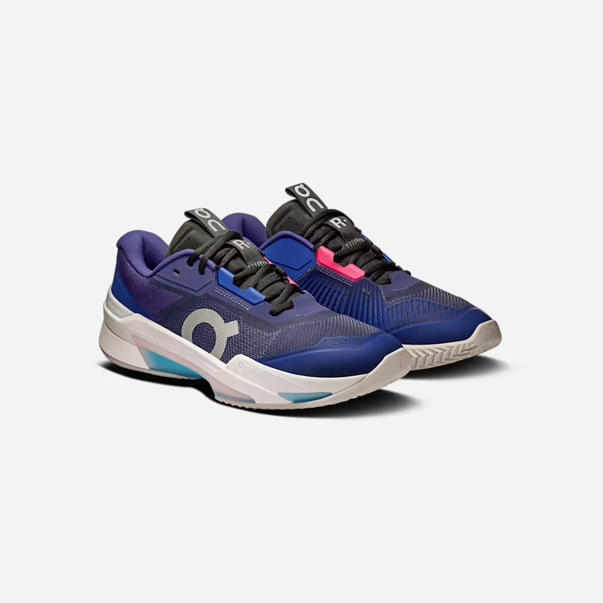 ON Running THE ROGER Pro Fire Clay Currant Horizon