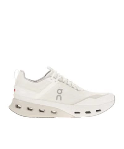 On Running Cloudnova x Canyon Salmon