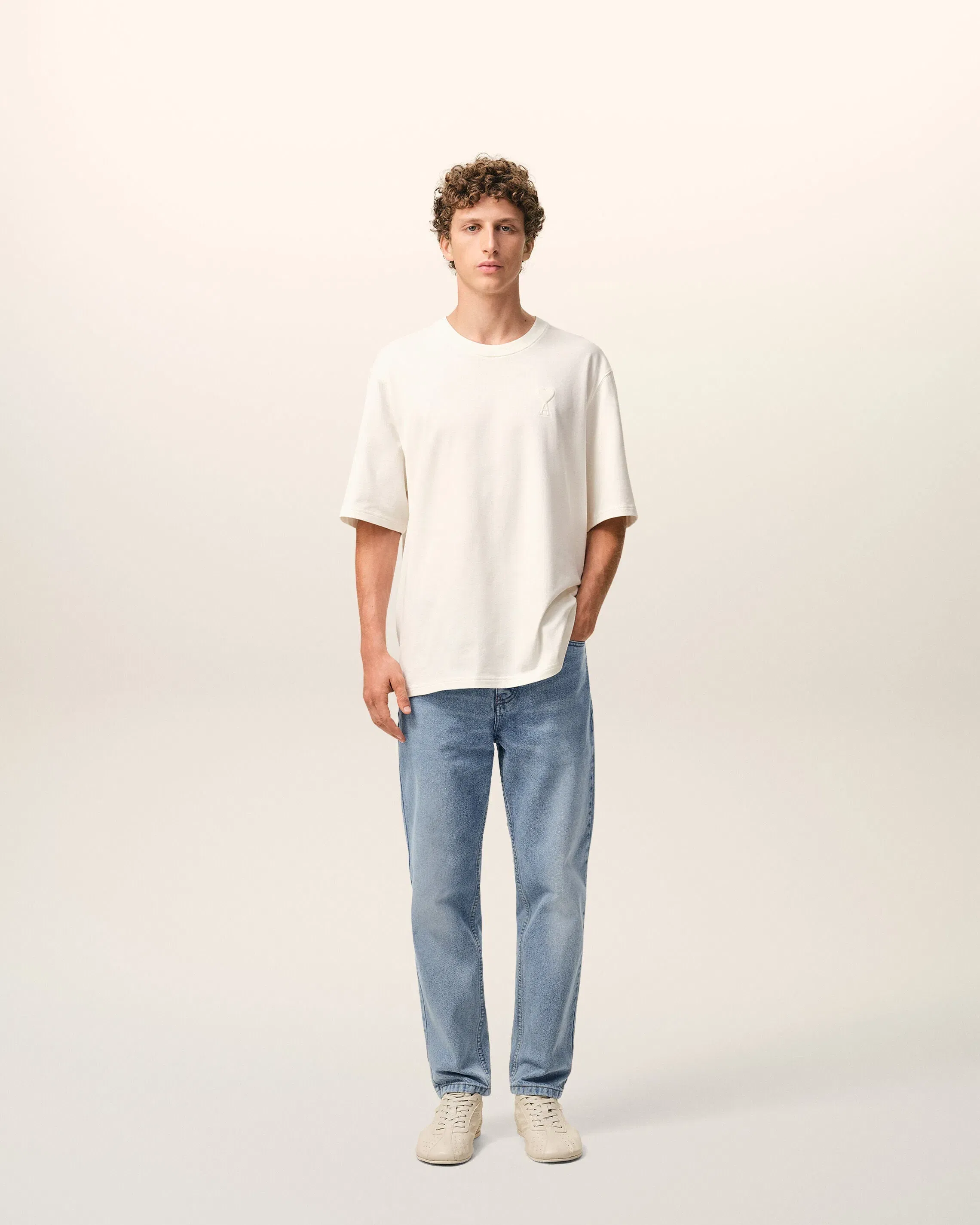 AmiParis Blue Cotton Tapered Fit Jeans