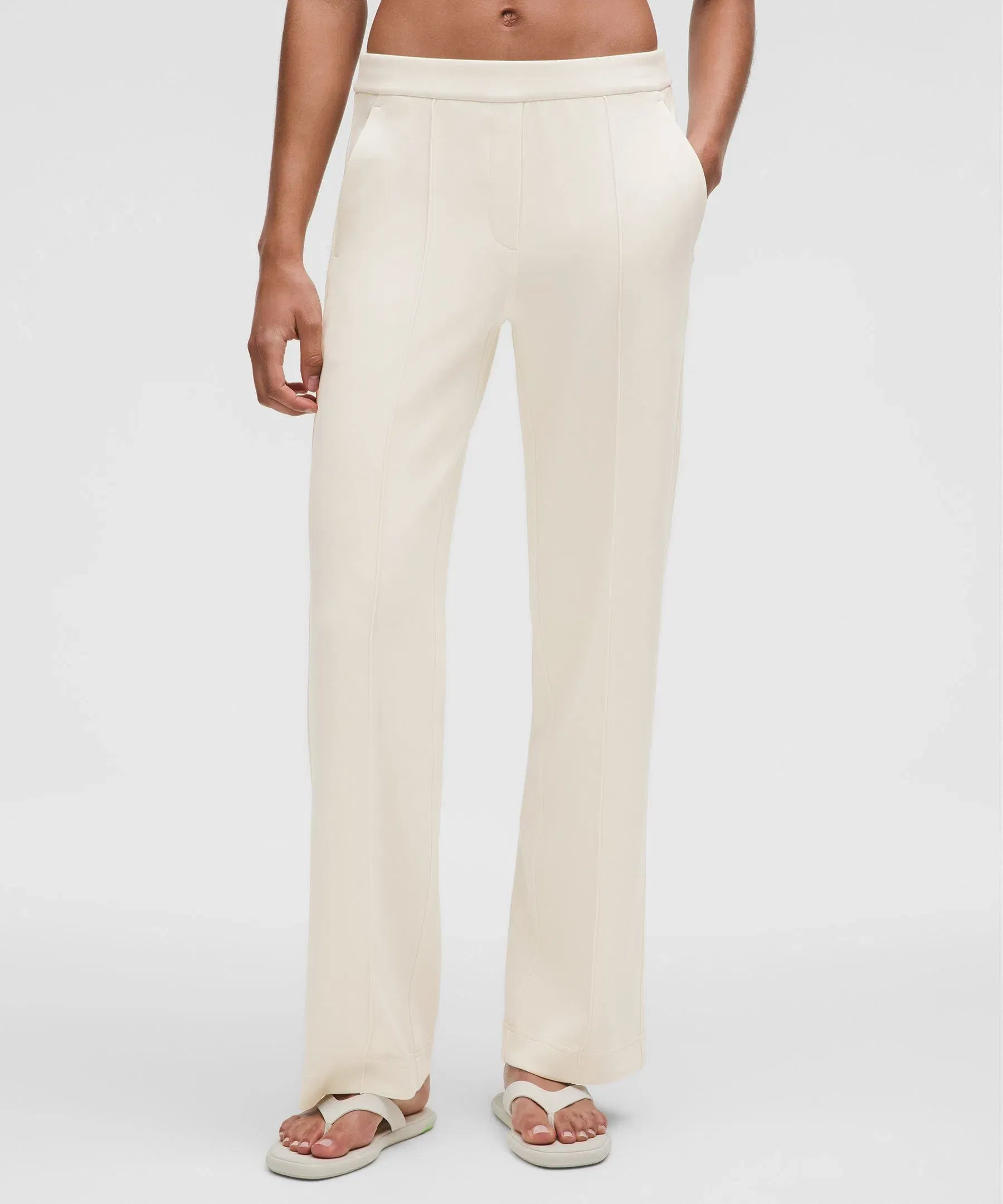 Lululemon Softstreme Pintuck Mid-Rise Pant *Shorts