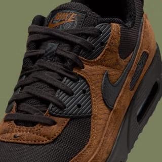 Nike Air Max 90 Premium Light British Tan Velvet Brown