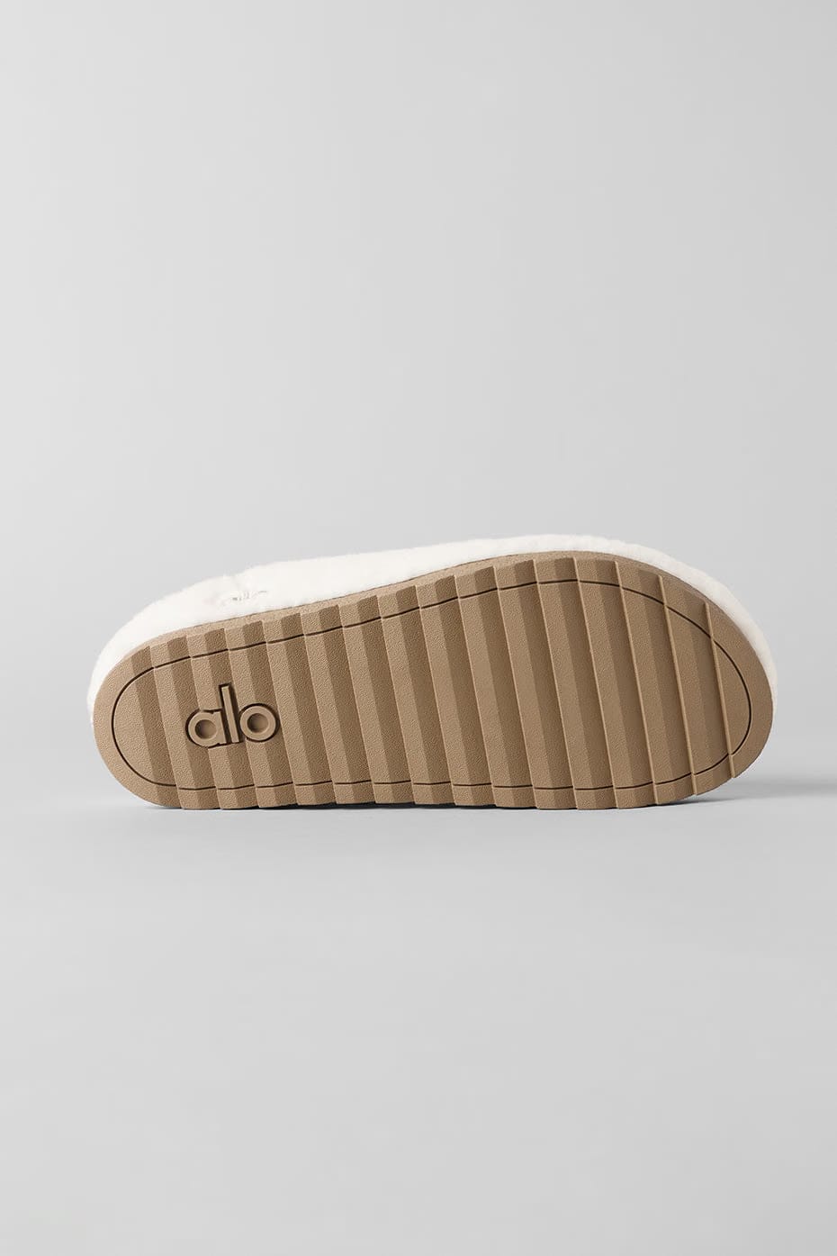 Alo Yoga Women'S Sherpa Recovery Slipper