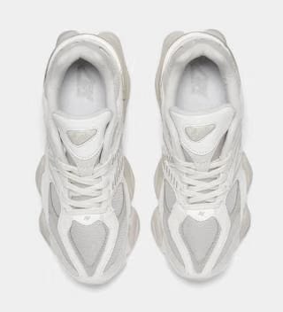 New Balance 9060 Moonbeam Driftwood
