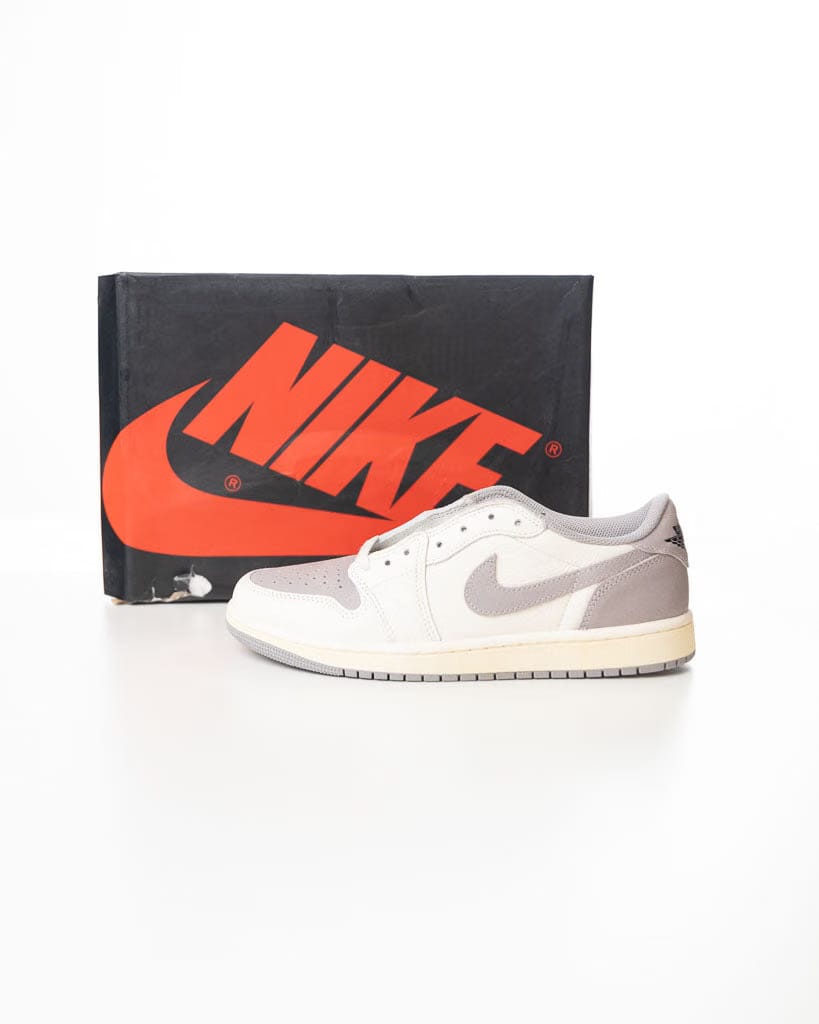 Nike Air Jordan 1 Retro Low OG Atmosphere Grey (UK 7)