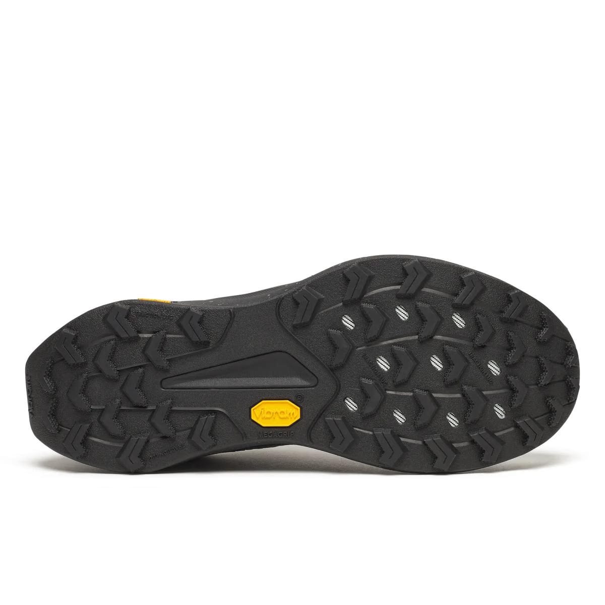 Saucony Peregrine 16
