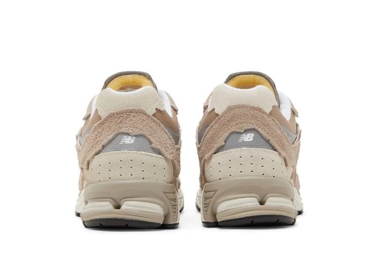 New Balance 2002R Protection Pack - Driftwood