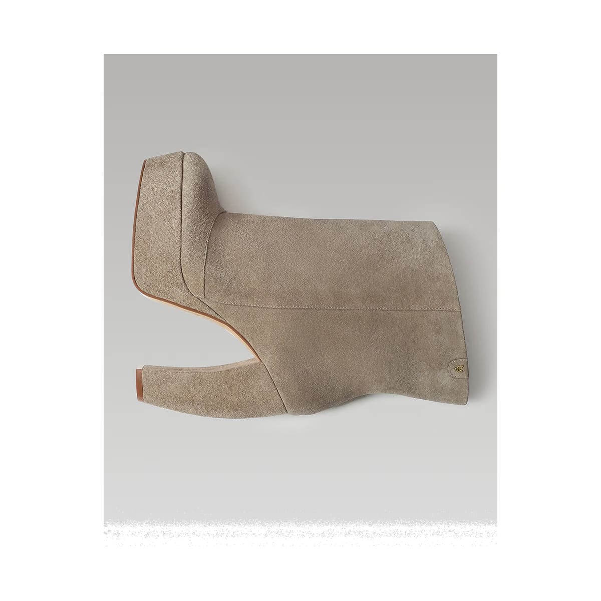 Dancer Stone Suede