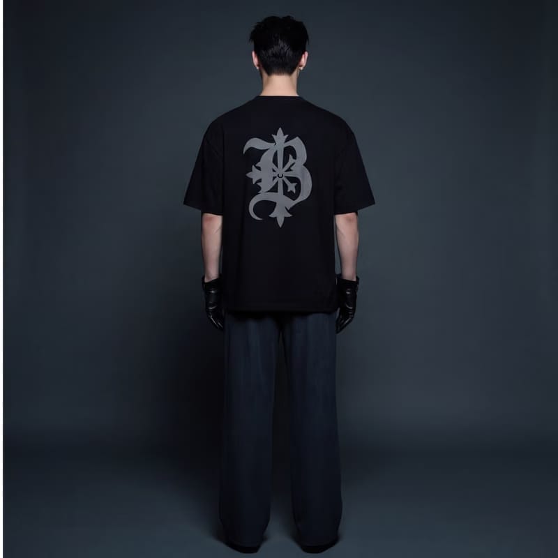 Blacklist Classic Mark Print Tee – Blackout