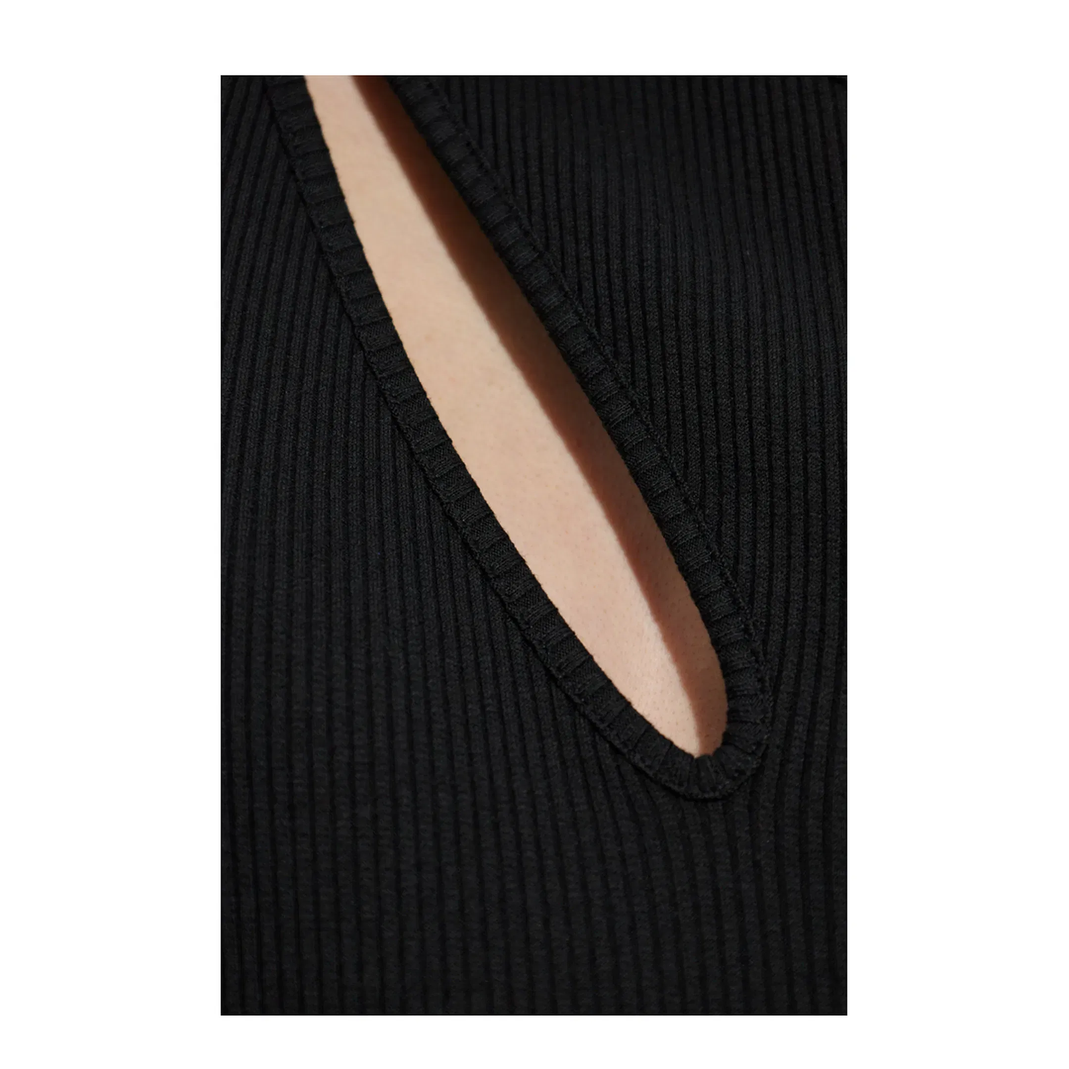 Women's Cut-Out Top in Black