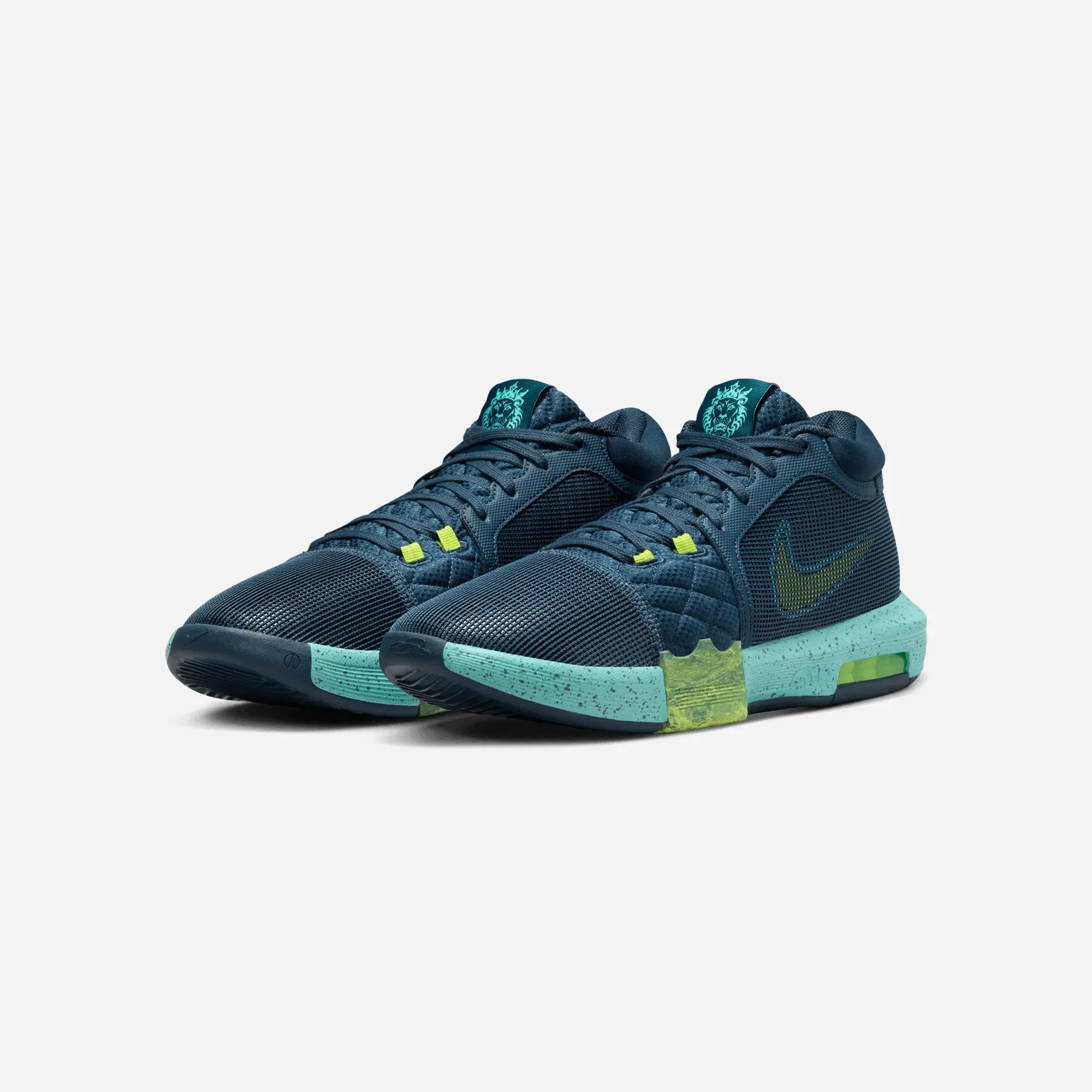 Nike LeBron Witness 8 EP Armory Navy Green Frost