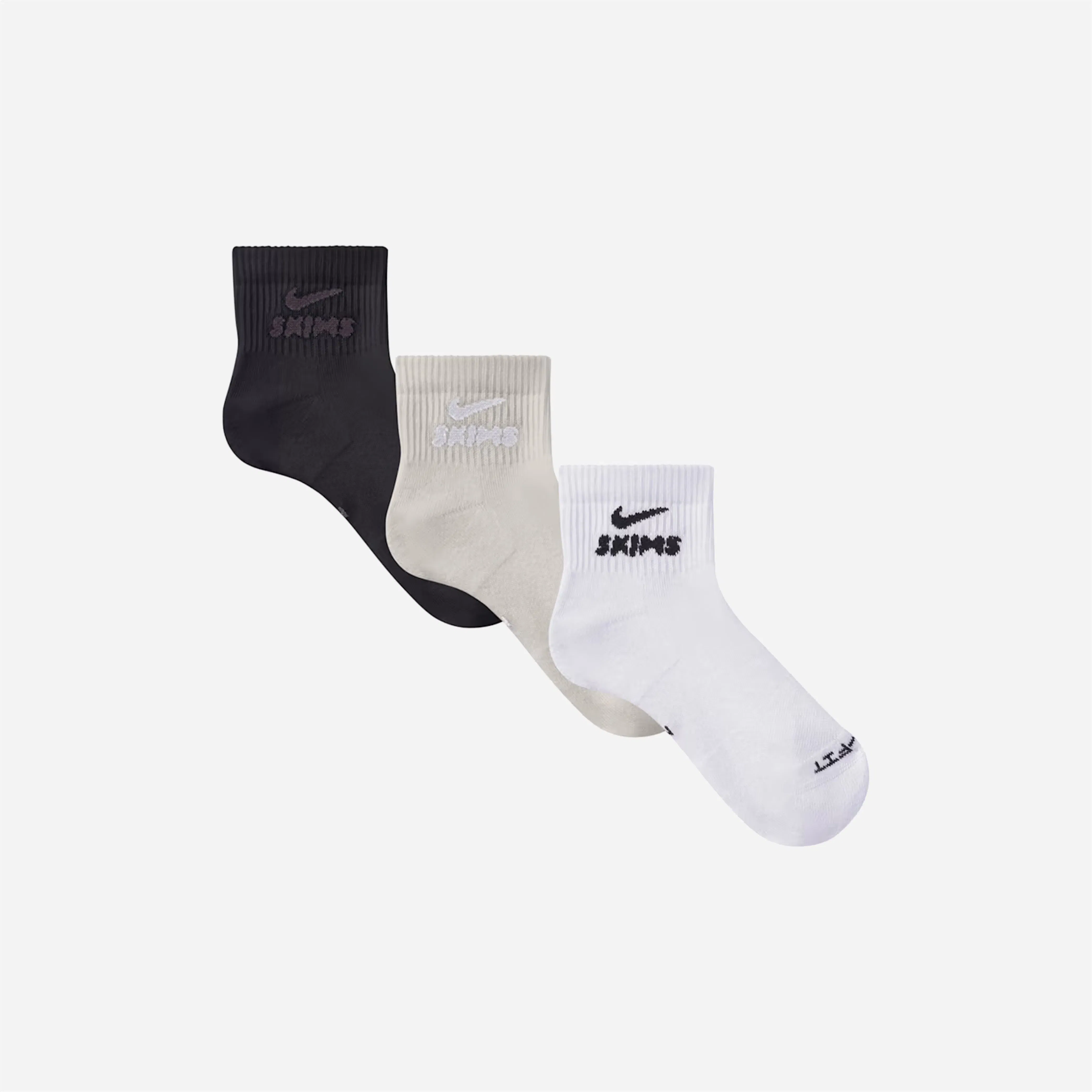 Nike X Skims Dri-FIT Quarter Socks (3 Pairs) Multi-Color Snow Grey Heather