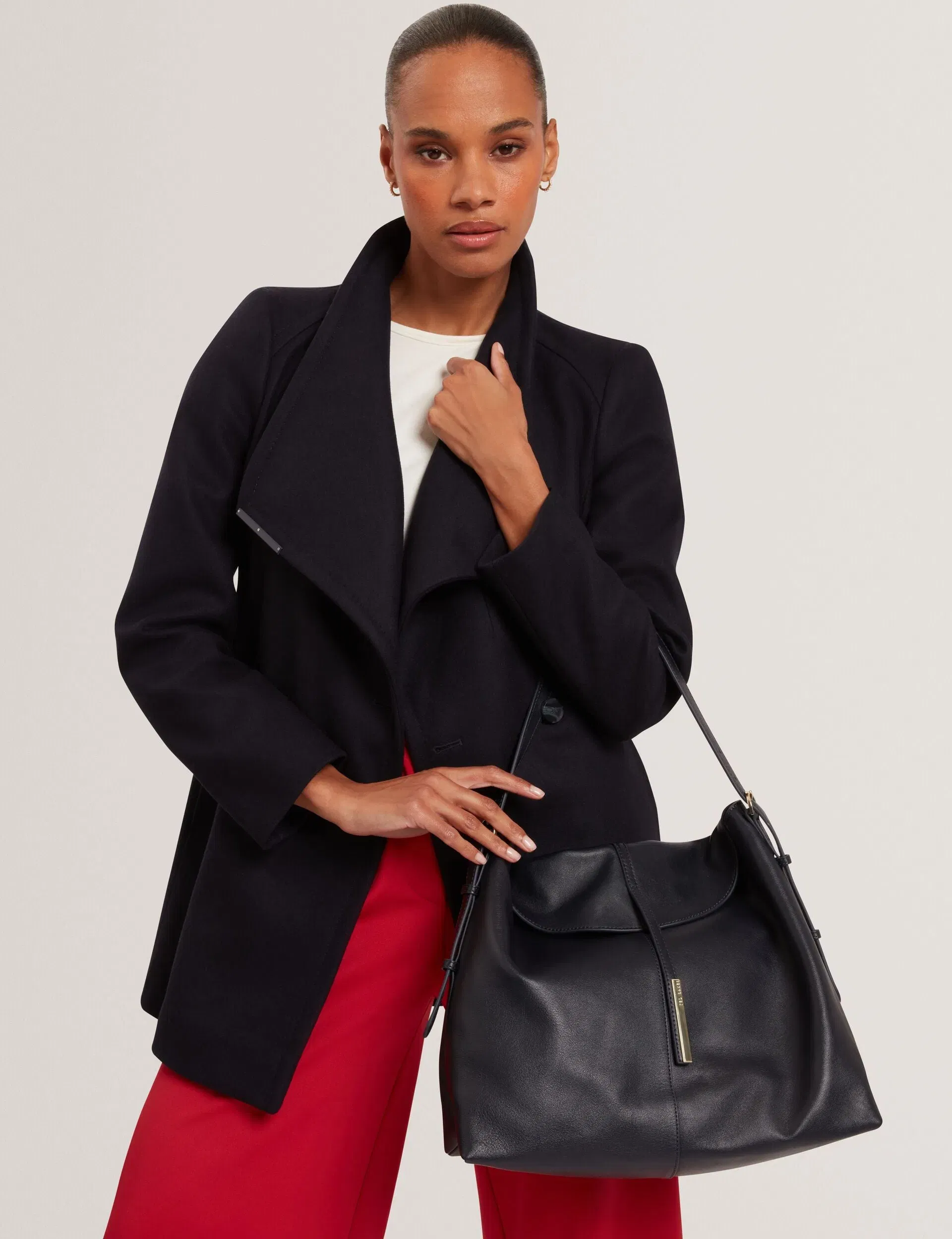 Ted Baker Rysann Bar Detail Slouch Leather Shoulder Bag Navy Women's