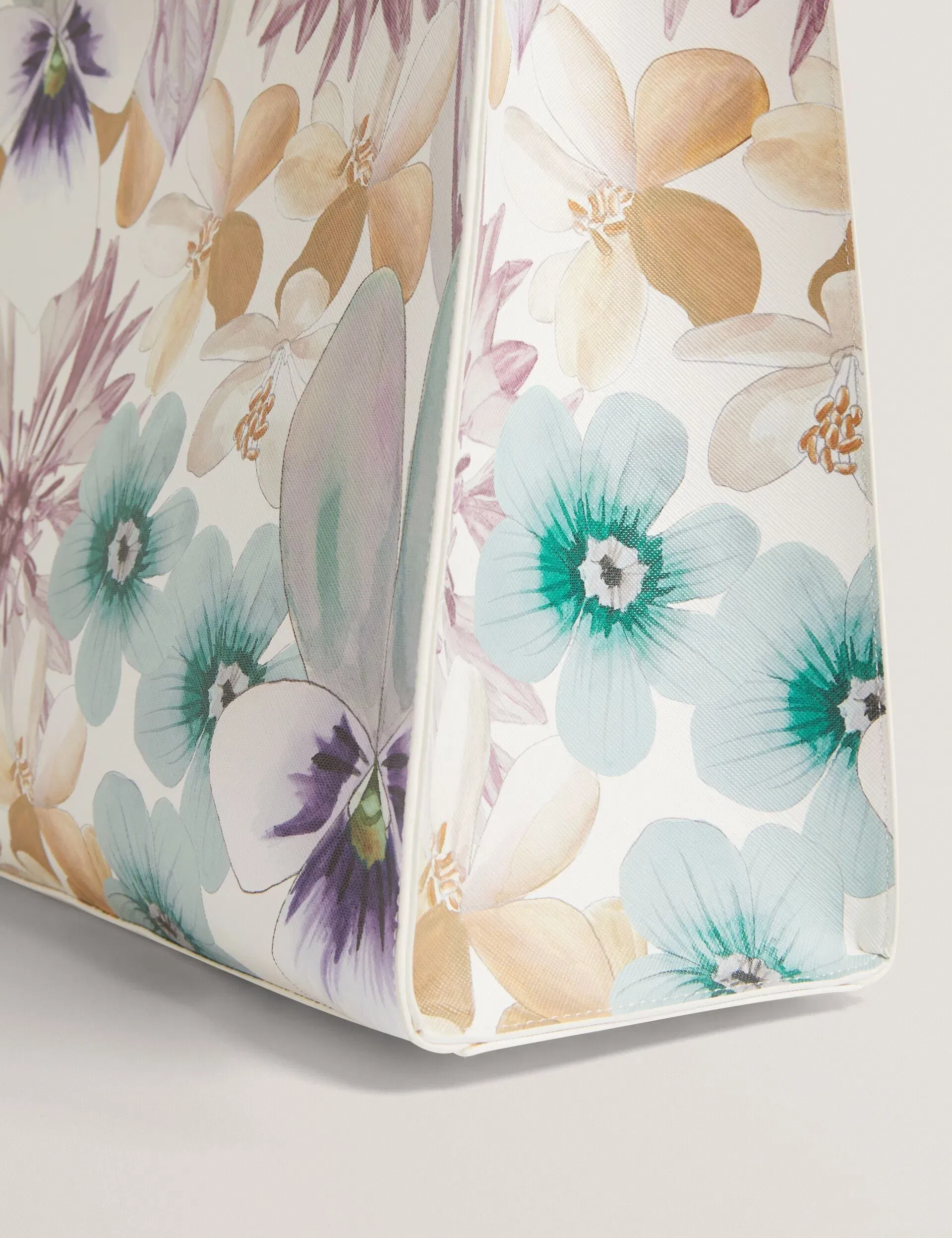 Ted Baker Halena Petal Print Pu Large Icon Tote Bag White Women's