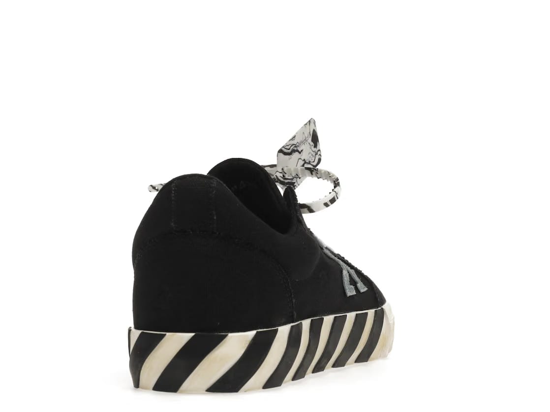 OFF-WHITE Vulc Low Black Light Blue Arrow