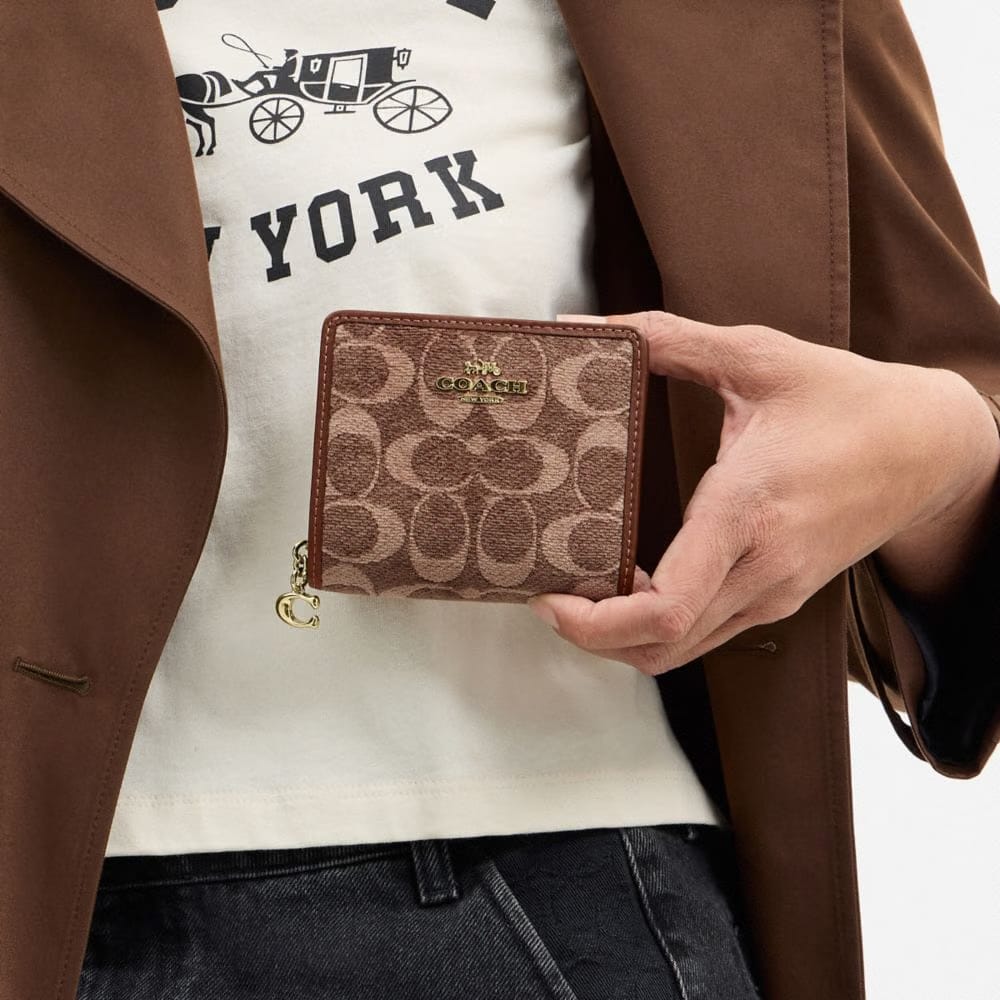 Coach Snap Wallet In Signature Chenille Im Light Khaki Vintage Brown