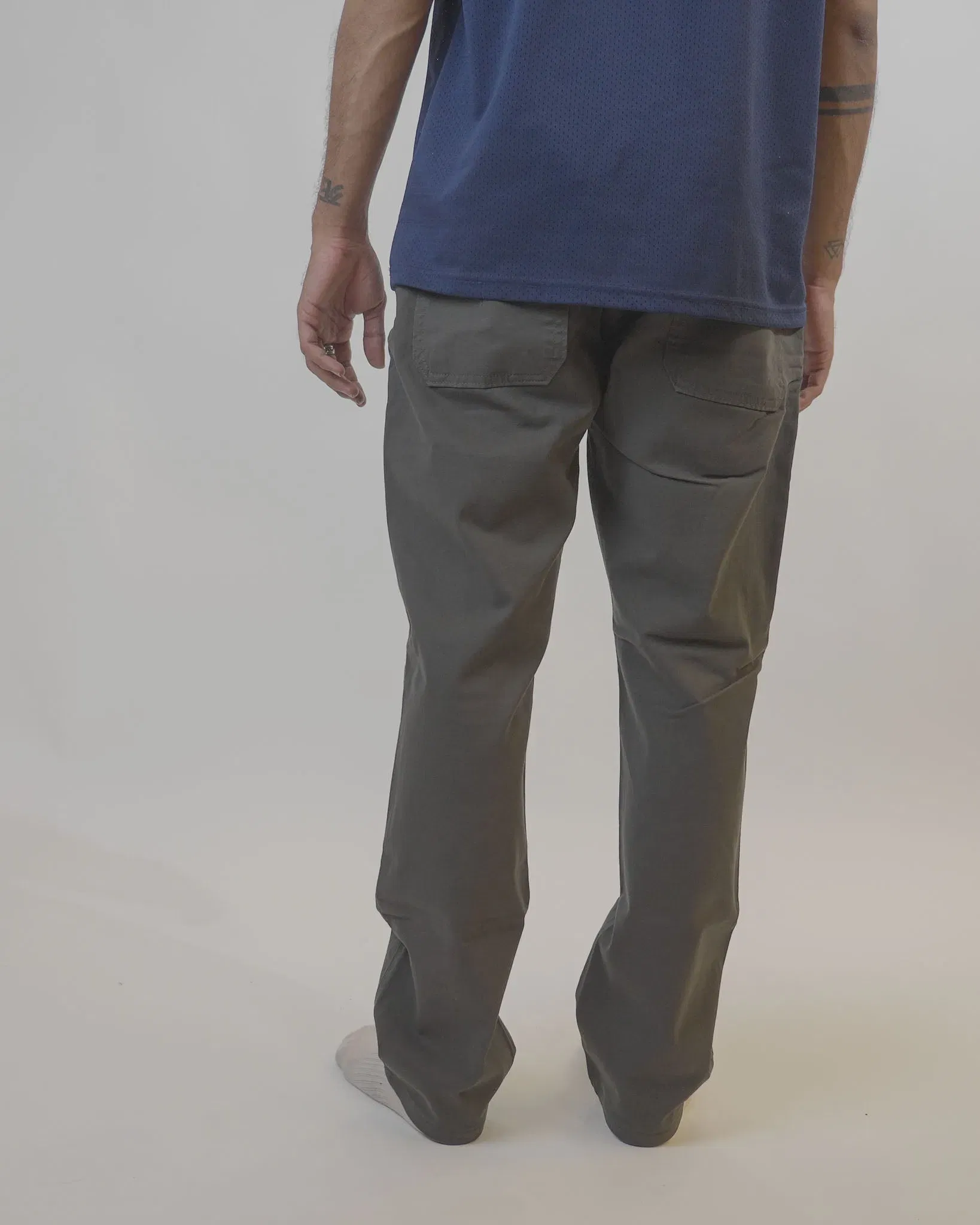 Levis Dark Grey Chinos (34)