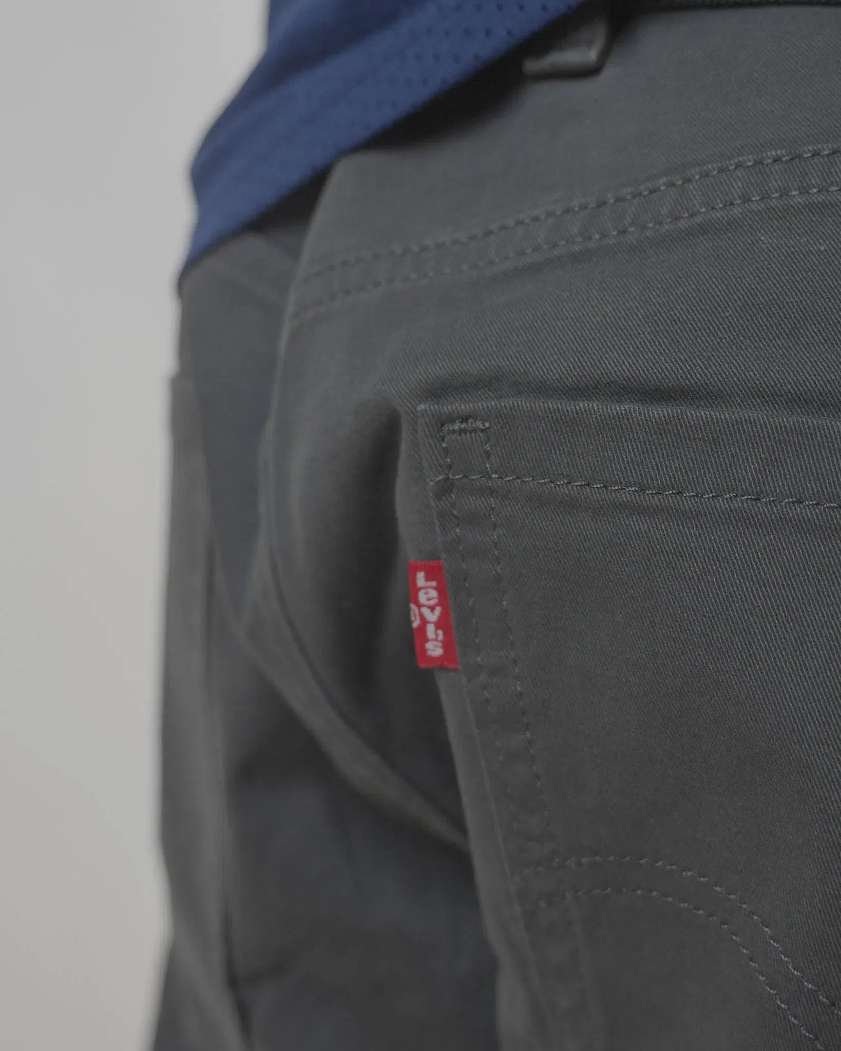 Levis Dark Grey Chinos (34)