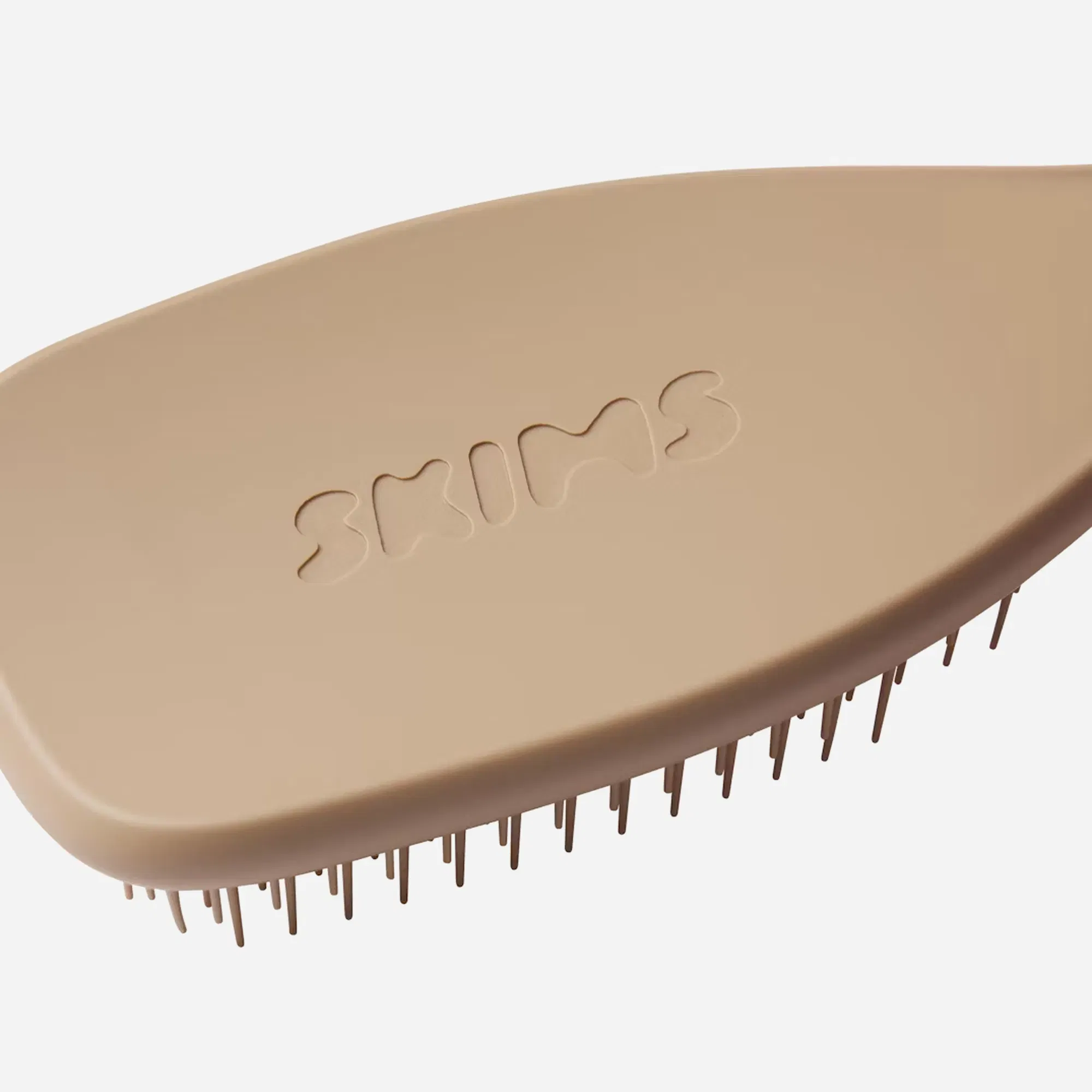 Skims X Tangle Teezer The Ultimate Detangler Straight To Wavy Clay