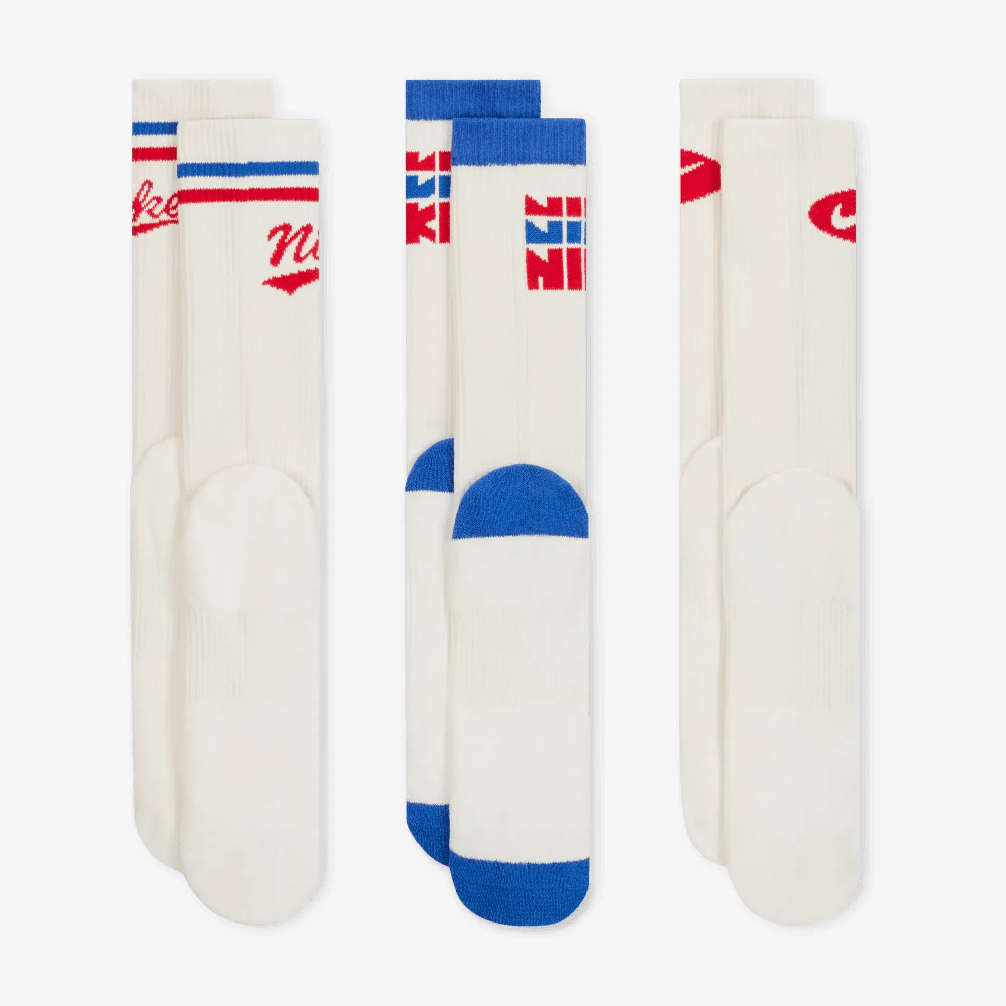 NIKE EVERYDAY CREW SOCKS (3 PAIRS) { WHITE