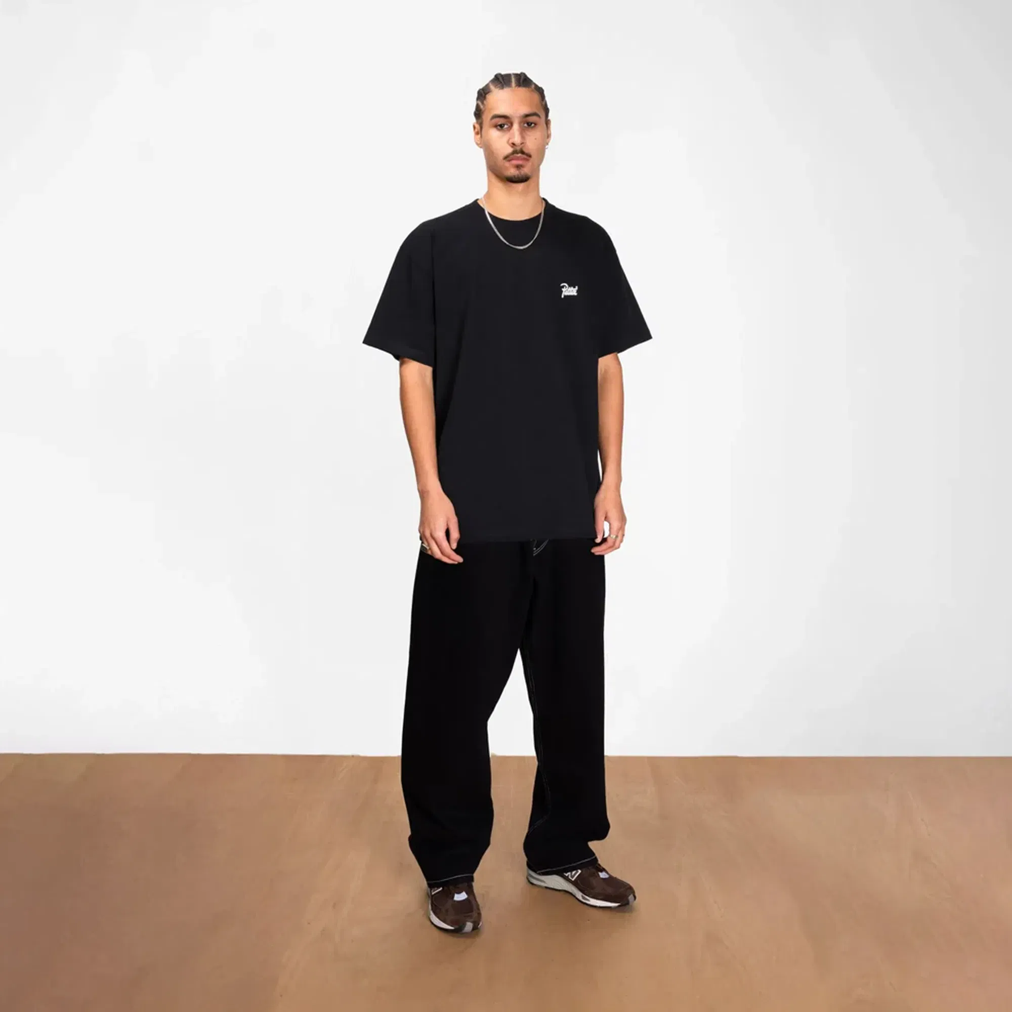 PATTA SMOOTH OPERATOR T-SHIRT { BLACK