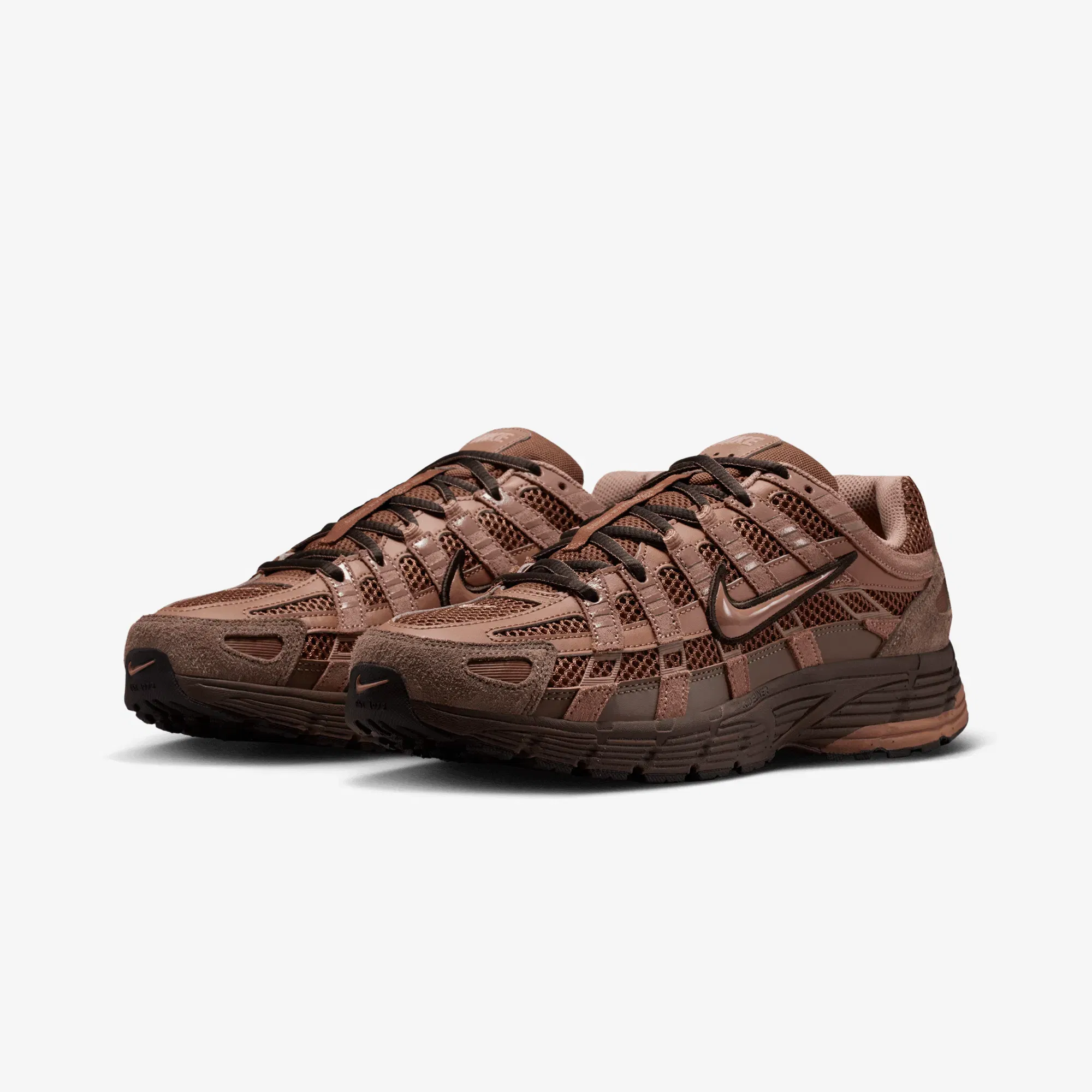 NIKE P-6000 SUEDE { CACAO WOW/ARCHAEO BROWN-BAROQUE BROWN