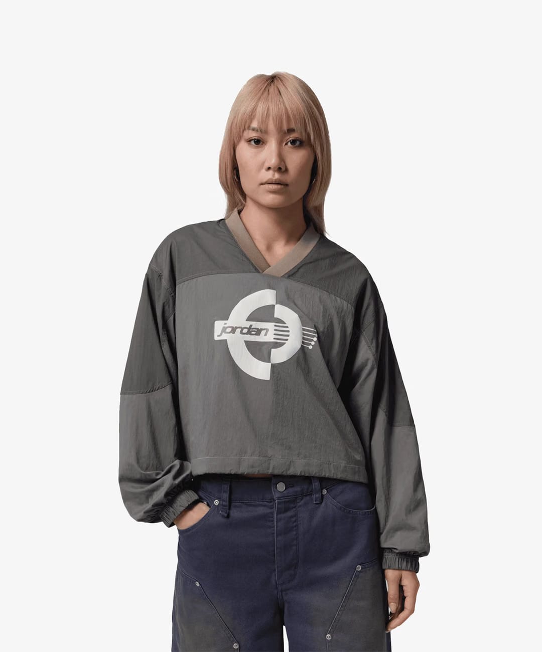 JORDAN BROOKLYN WOVEN LONG-SLEEVE GRAPHIC PULLOVER { OLIVE GREY/SAIL