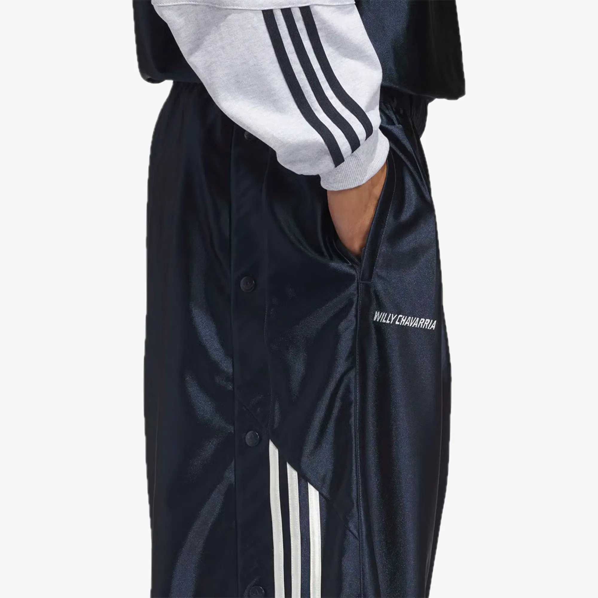 Adidas Originals x CHAVARRIA DAZZLE SNAP SHORT { LEGEND INK