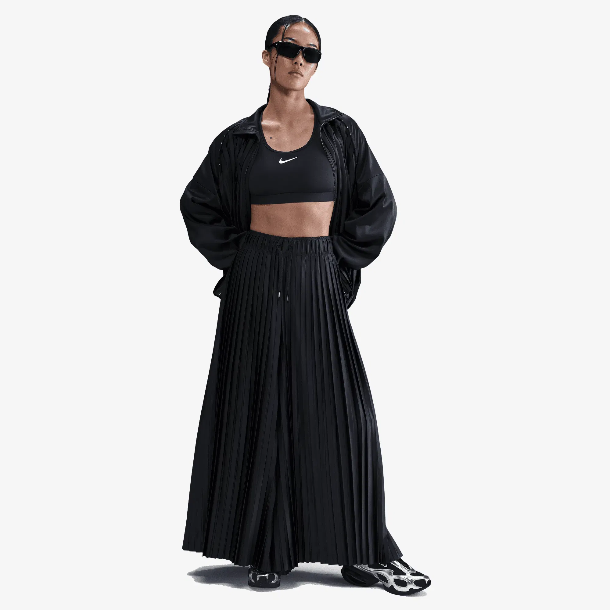 NIKE SPORTSWEAR COLLECTION { BLACK/SAIL/OFF NOIR
