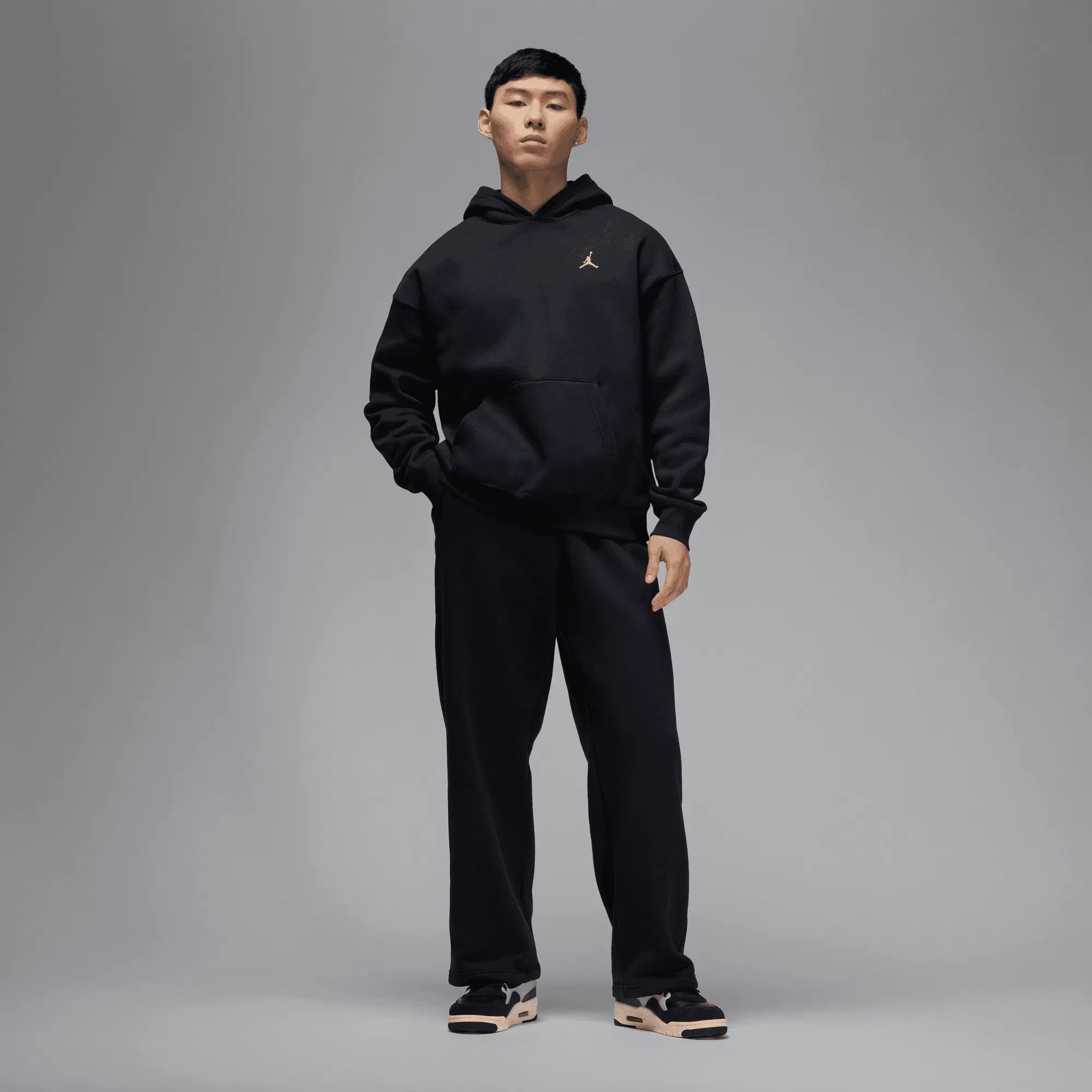 NIKE BROOKLYN FLEECE { BLACK/SAIL